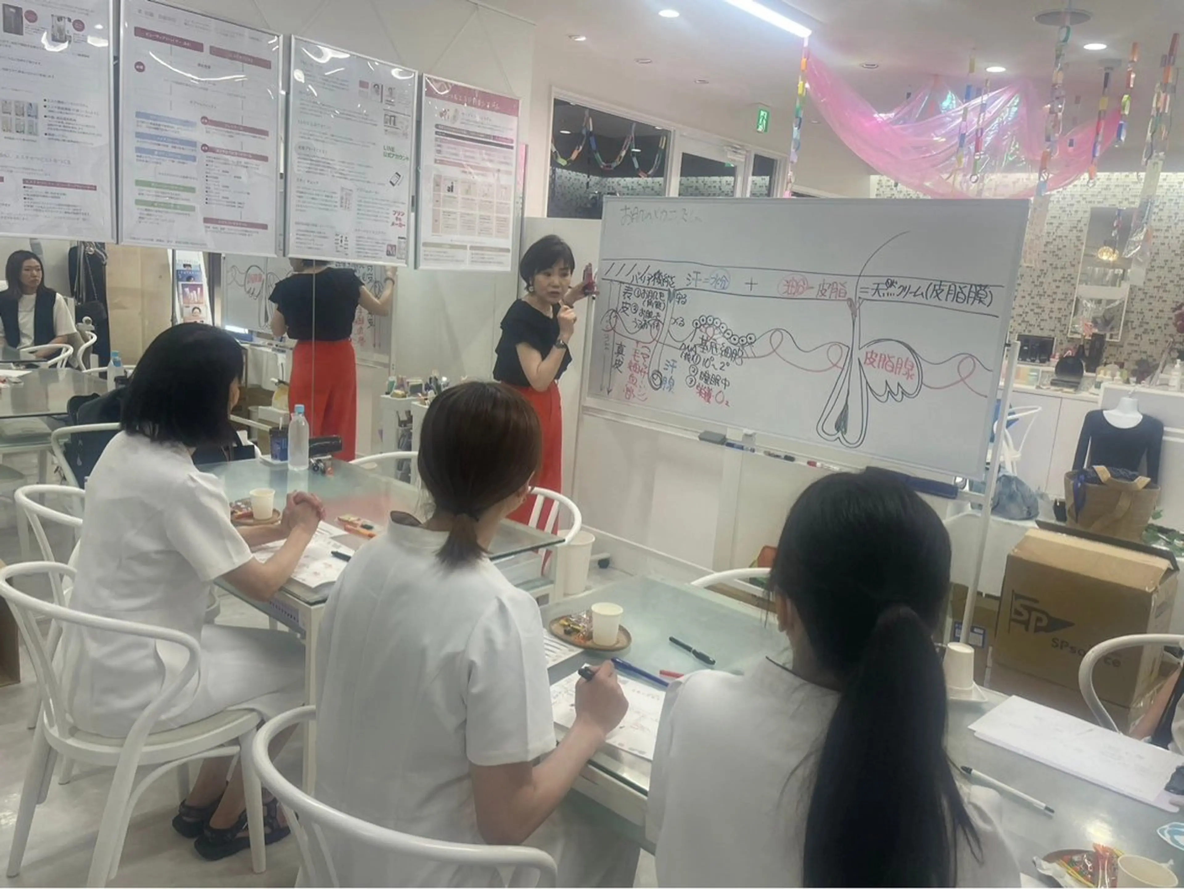 丸の内ヒルズ 今井琴恵のその他イメージ