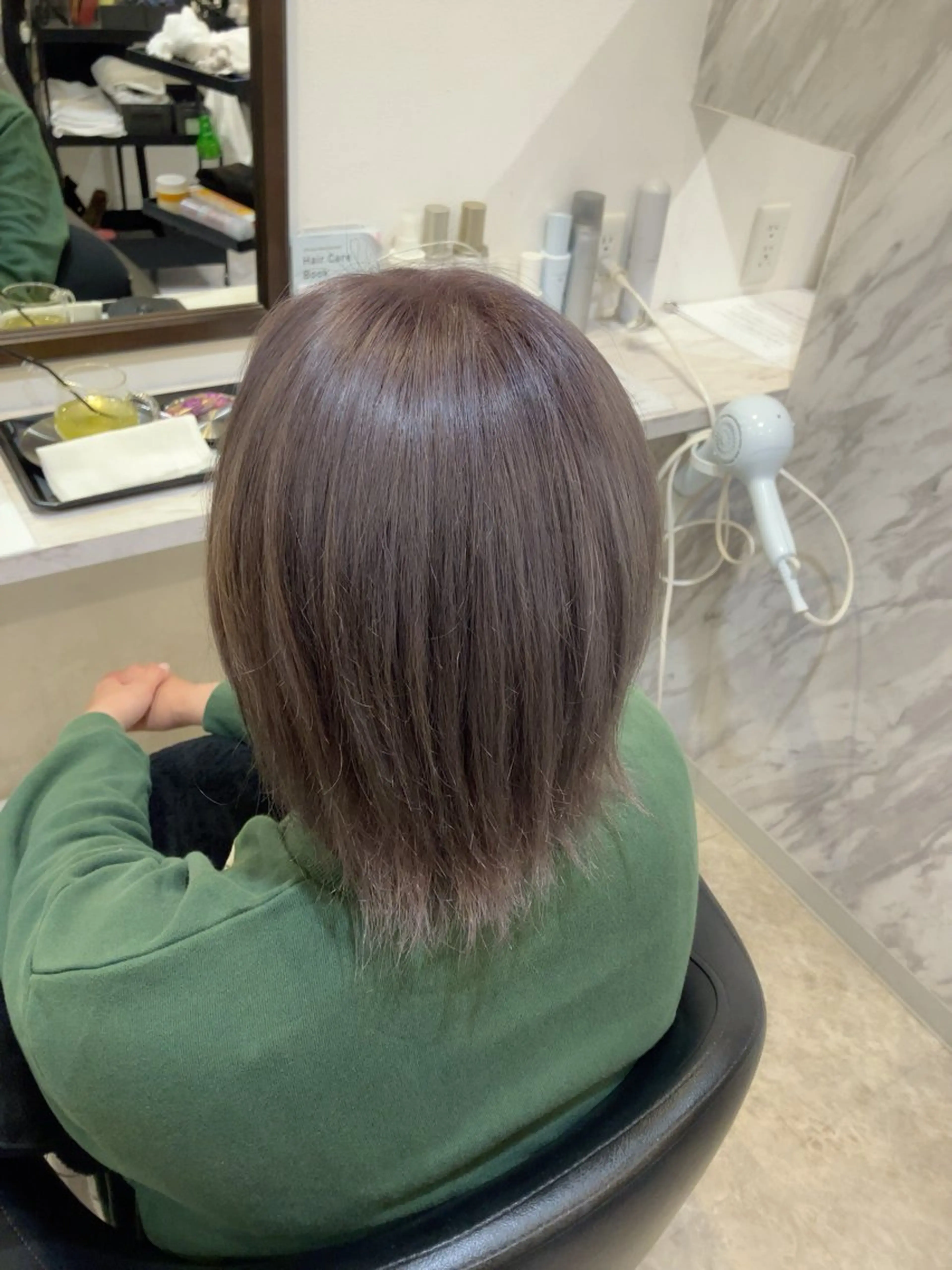 ミディアム SEA BELLE YASUのヘアスタイル