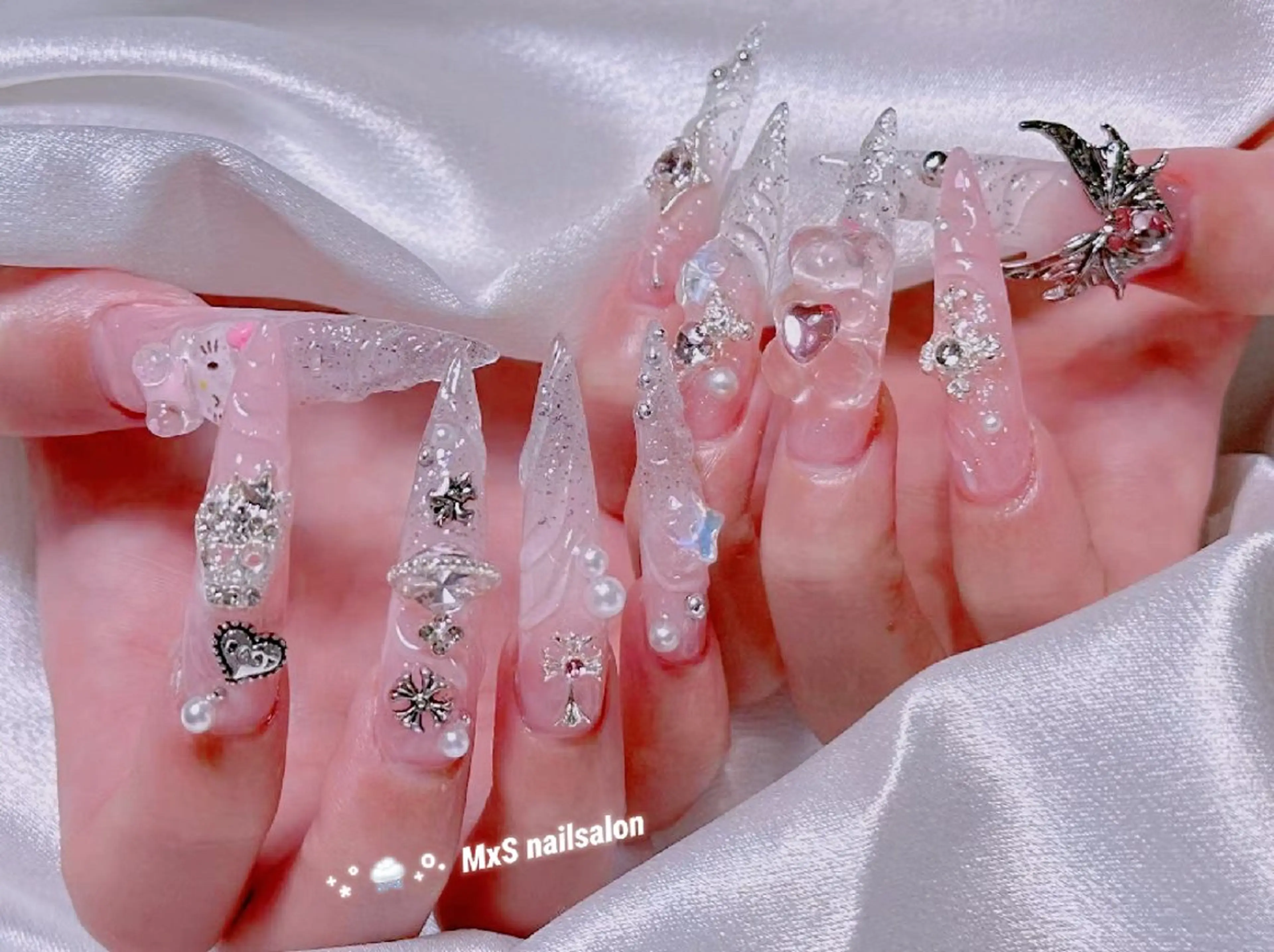 ネイル ジェルネイル 韓国ネイル マグネットネイル パラジェル ワンホンネイル ハンドネイル ハンドケア M×S Nail みなのネイルデザイン
