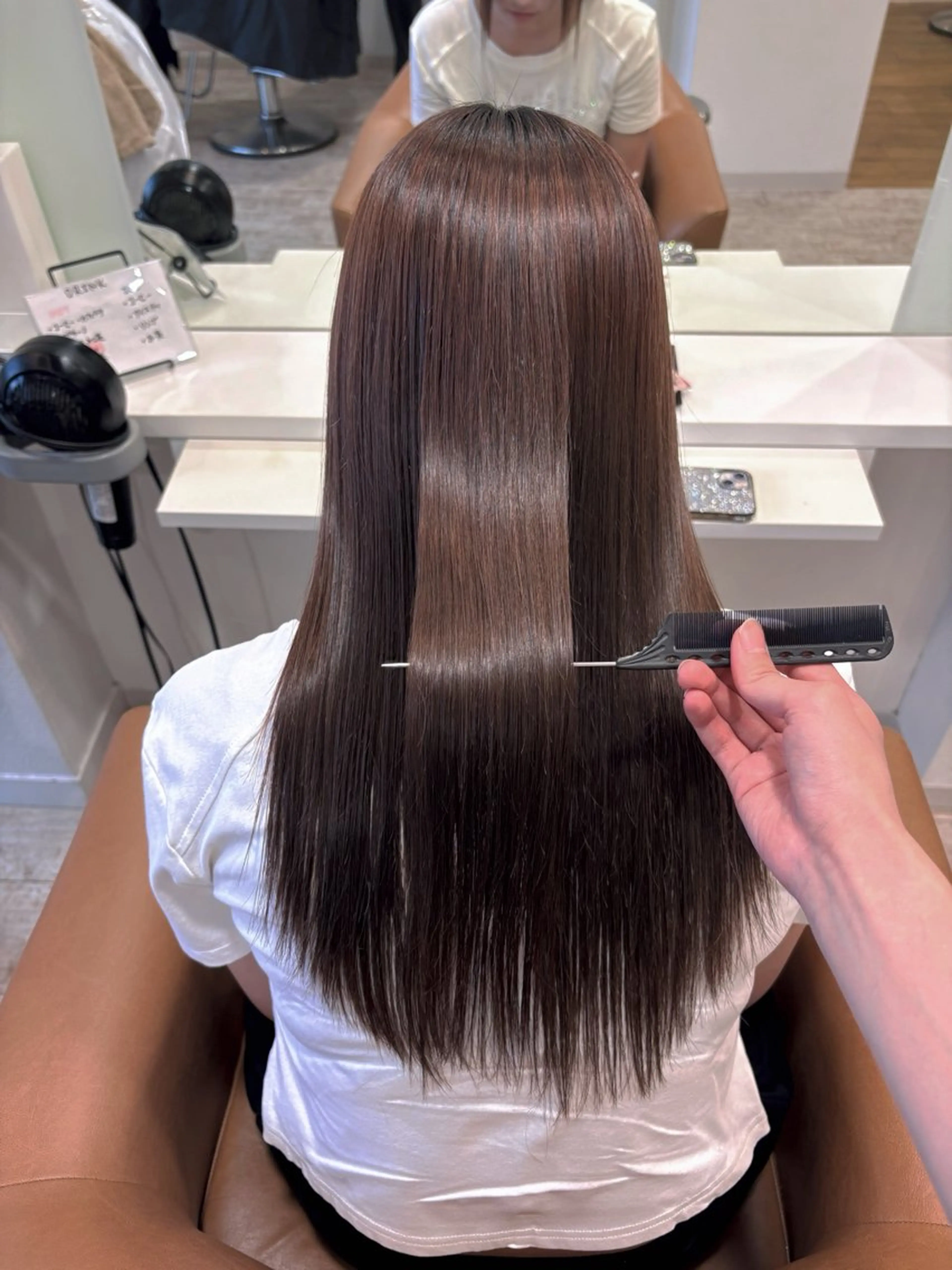 ロング 縮毛矯正 un knownのヘアスタイル