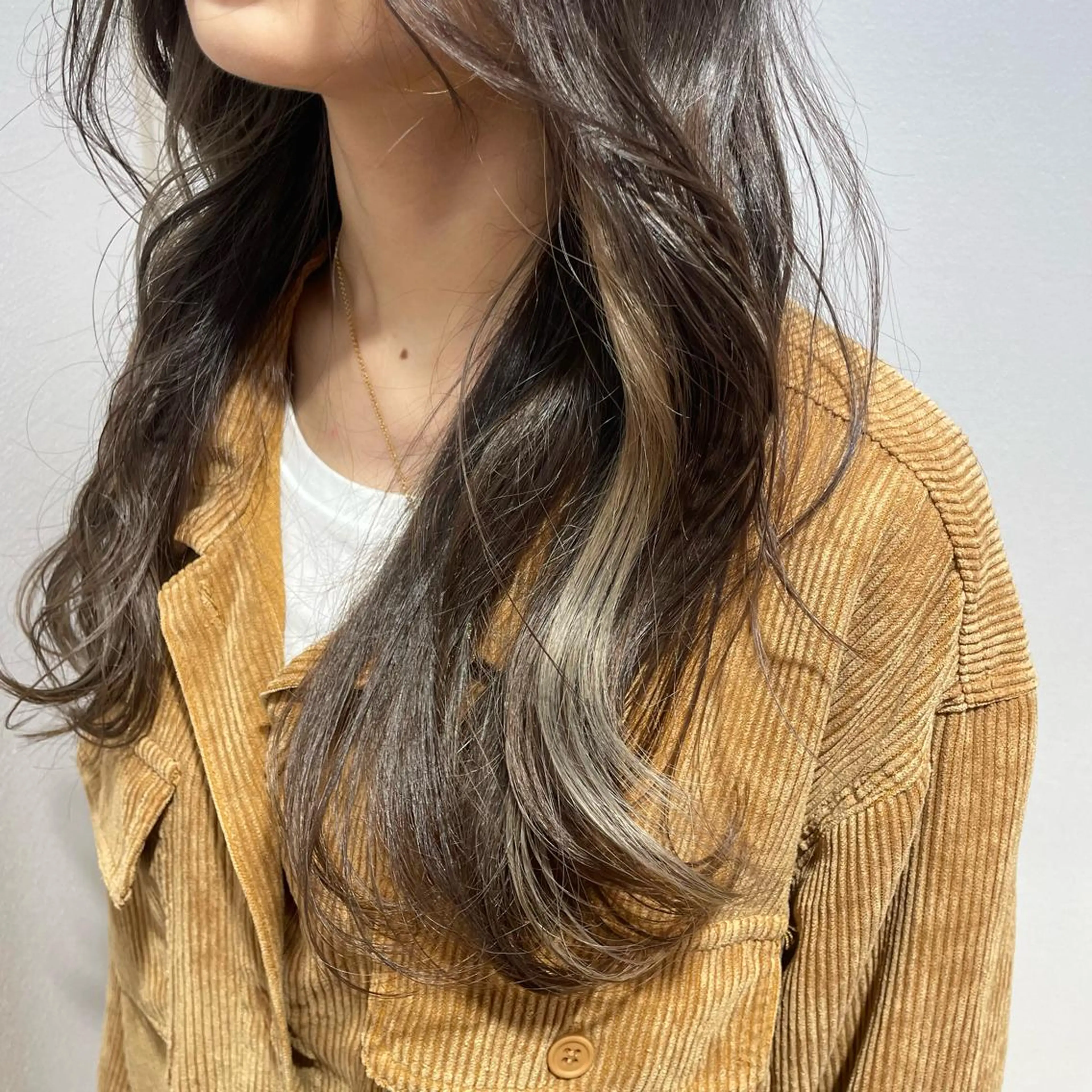 ロング カラー イヤリングカラー 韓国風ヘア 髪質改善/透明感カラ ー/Ayana 🍒のヘアスタイル