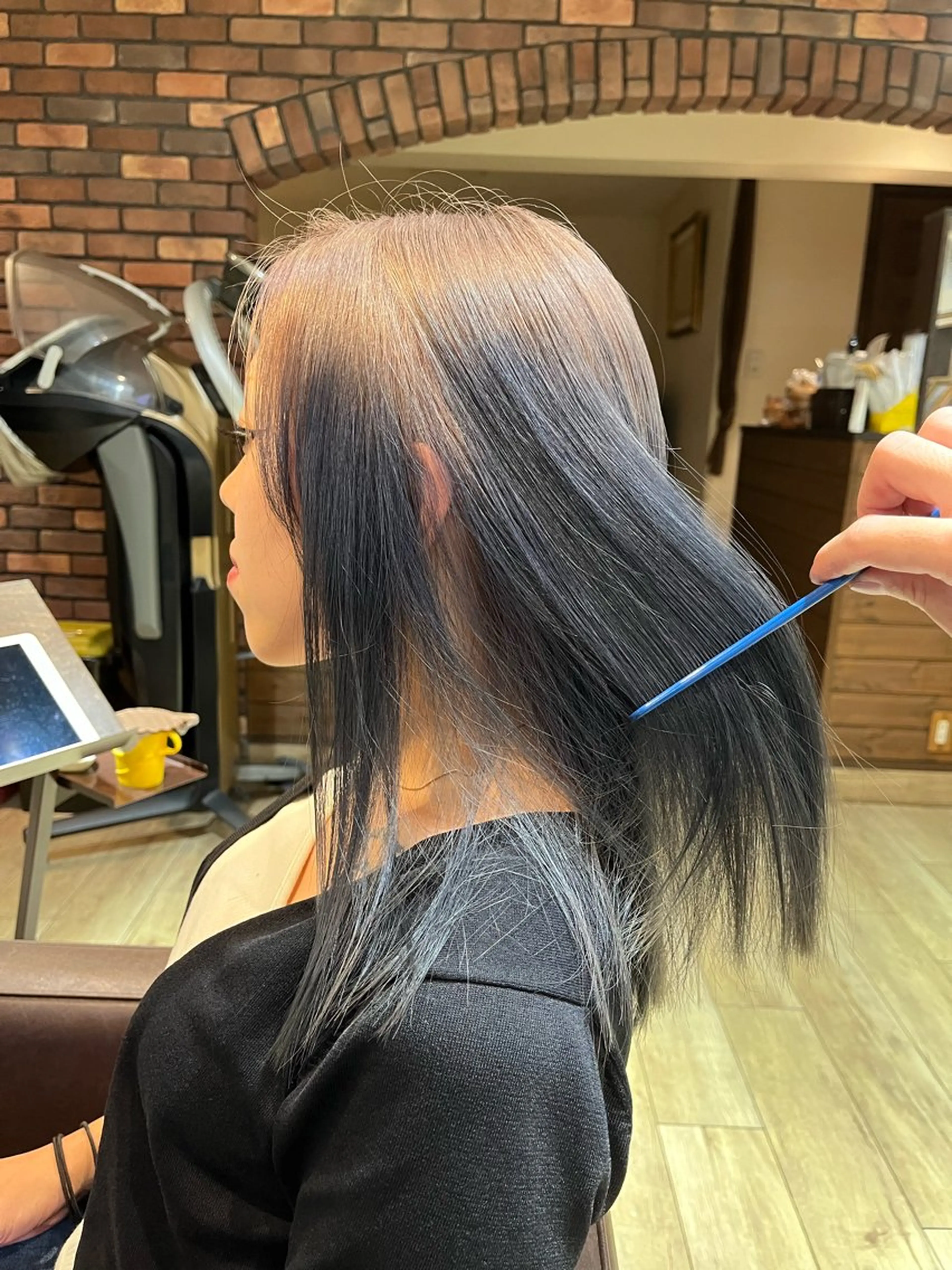 ミディアム カラー ベージュカラー ブルーカラー デザインカラー ヘアカラー 中園康 /カラー/ブリーチのヘアスタイル