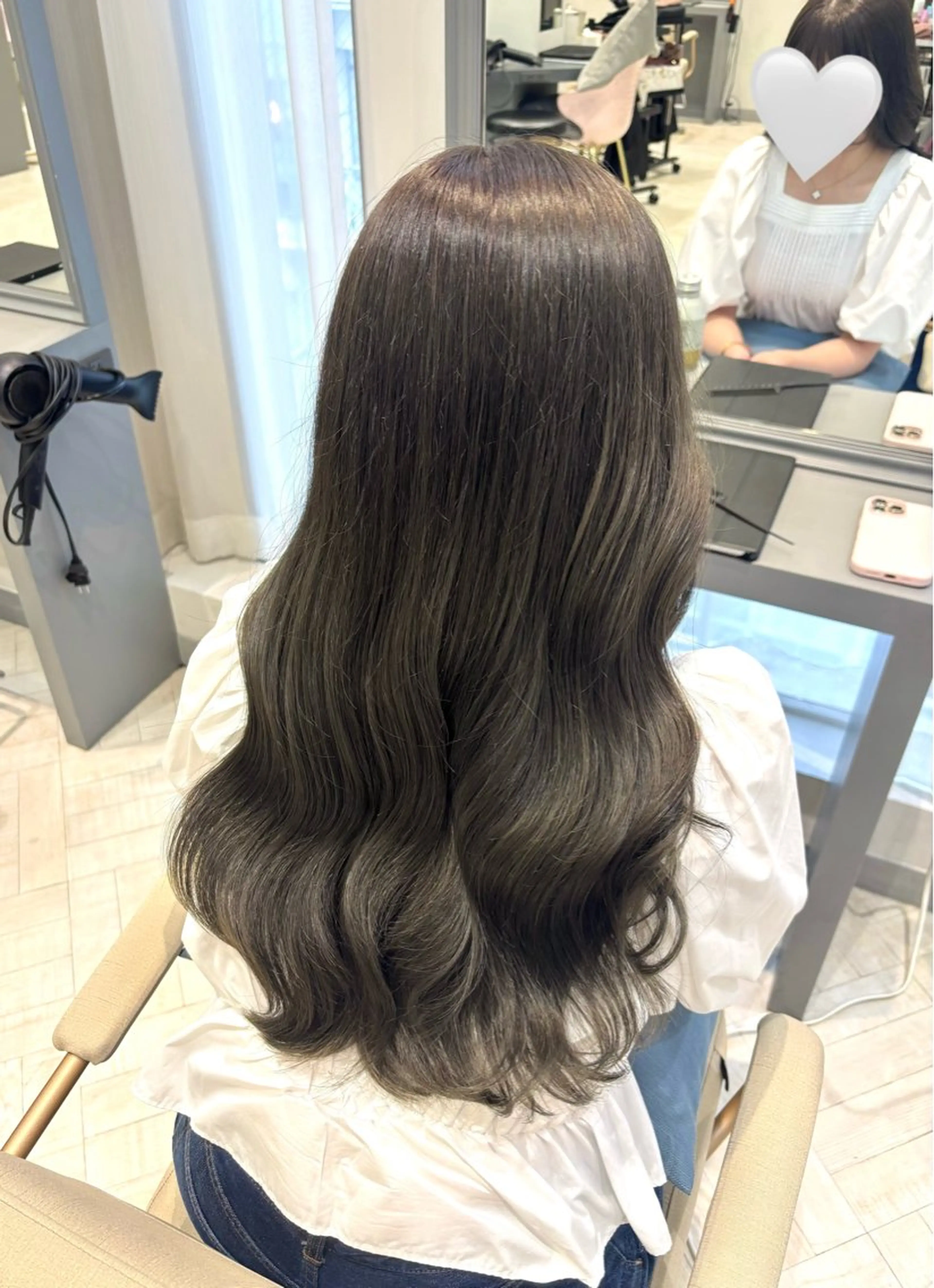 ロング カラー グレージュ オリーブグレージュ オリーブグレー トリートメント 髪質改善個室salon N  北千住所属・オリーブカラー/ ピンクカラー/みさきのヘアスタイル