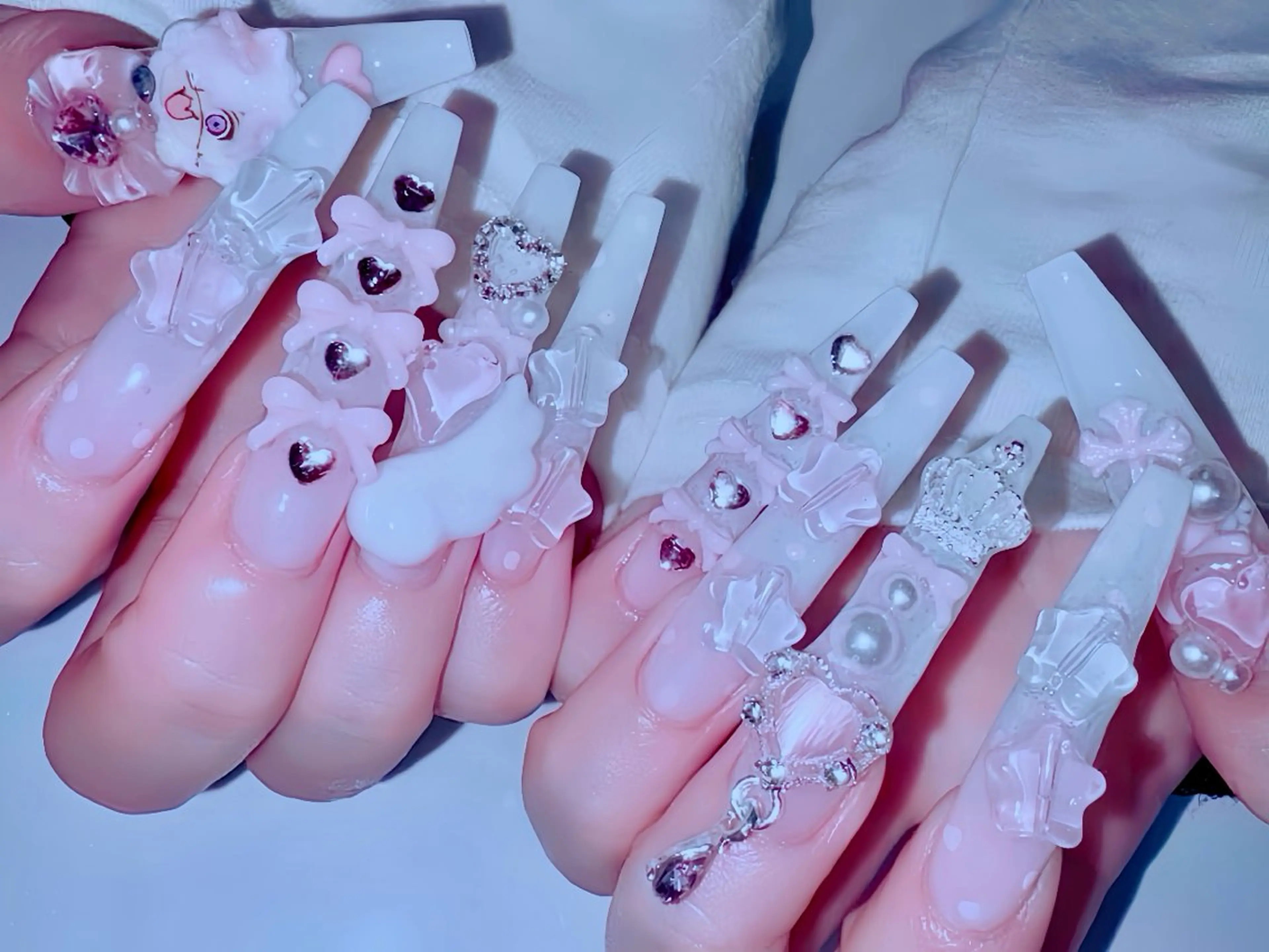 ネイル チークネイル フレンチネイル ラメ(グリッター) マグネットネイル ニュアンスネイル ハンドネイル Rin Nail 新大久保店のネイルデザイン