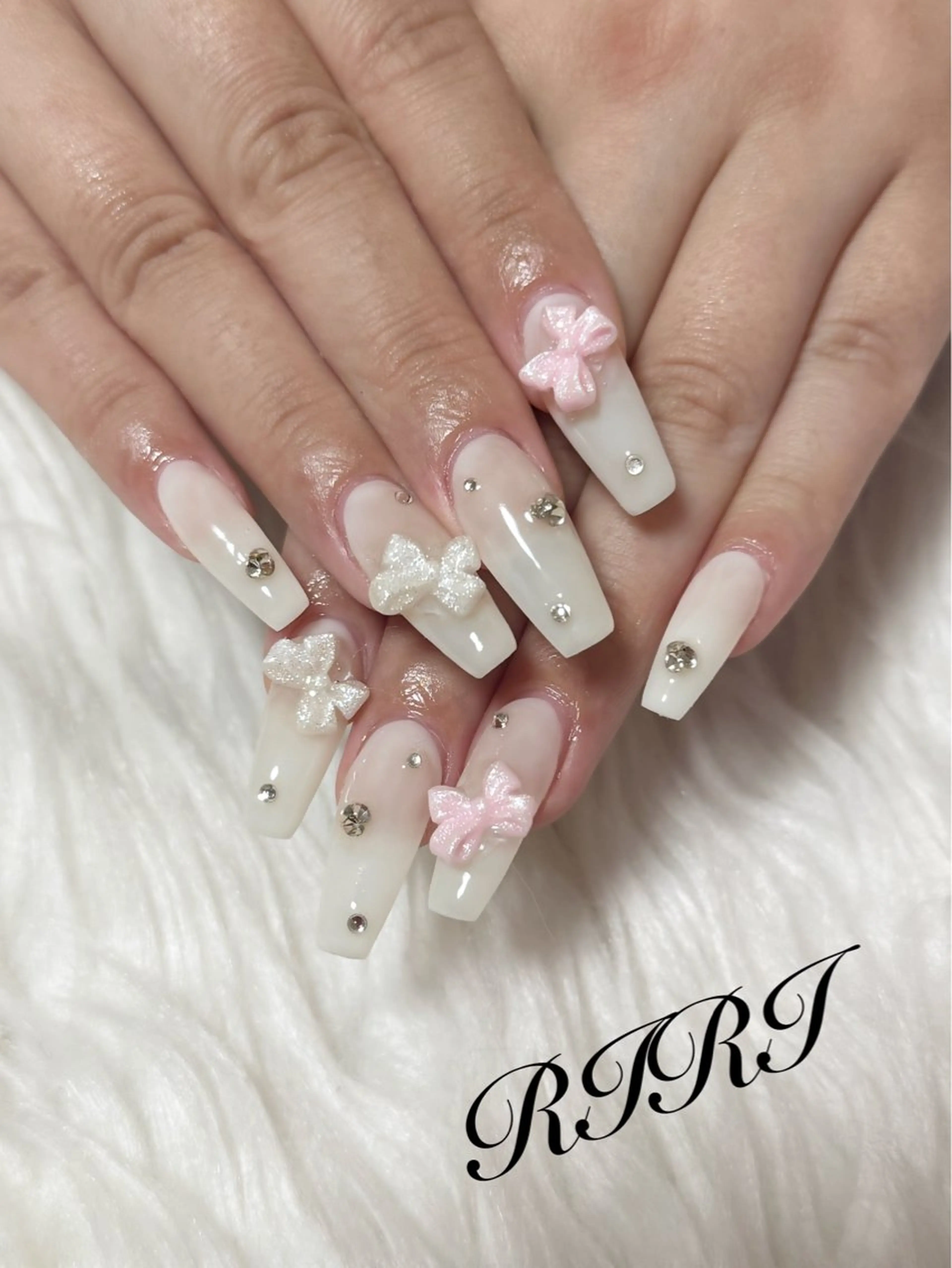 ネイル ジェルネイル ロングネイル スカルプネイル シンプルネイル 冬ネイル ハンドネイル riri オーナーのネイルデザイン