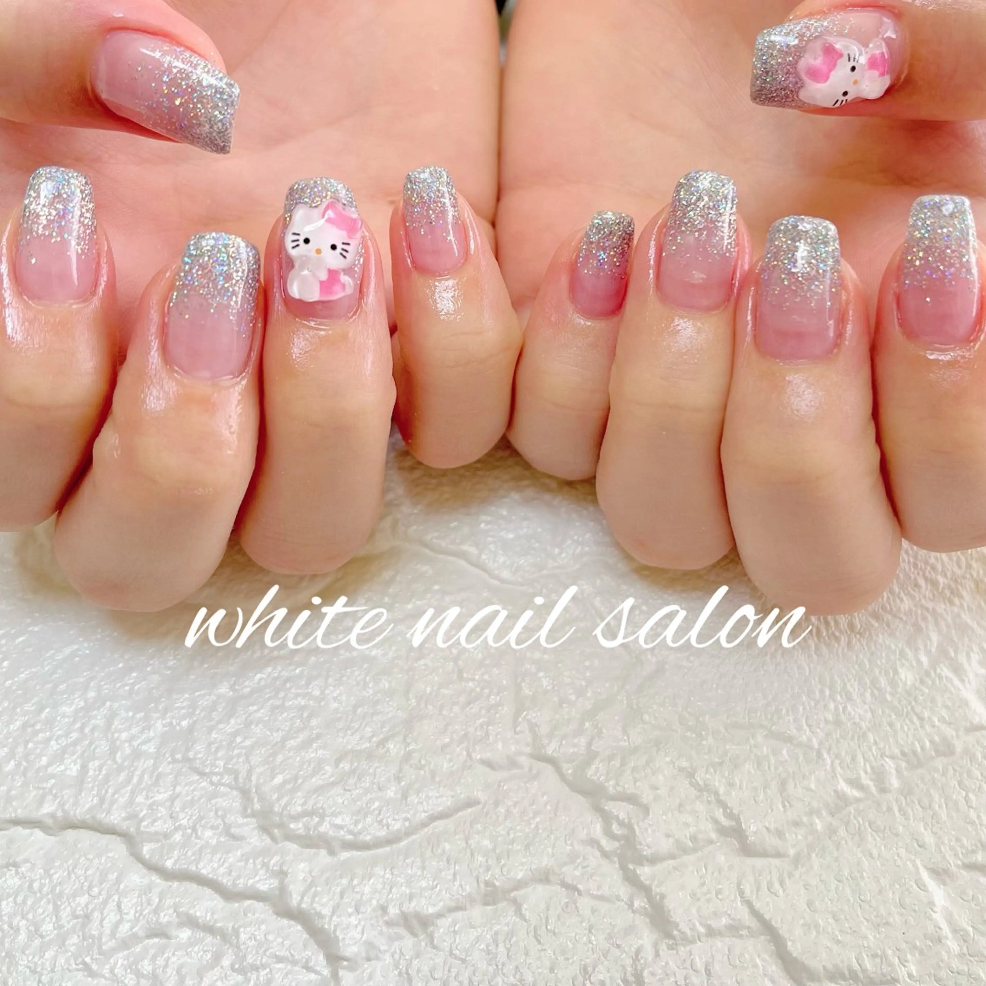 ネイル 持ち込み シンプルネイル white nail salonのネイルデザイン