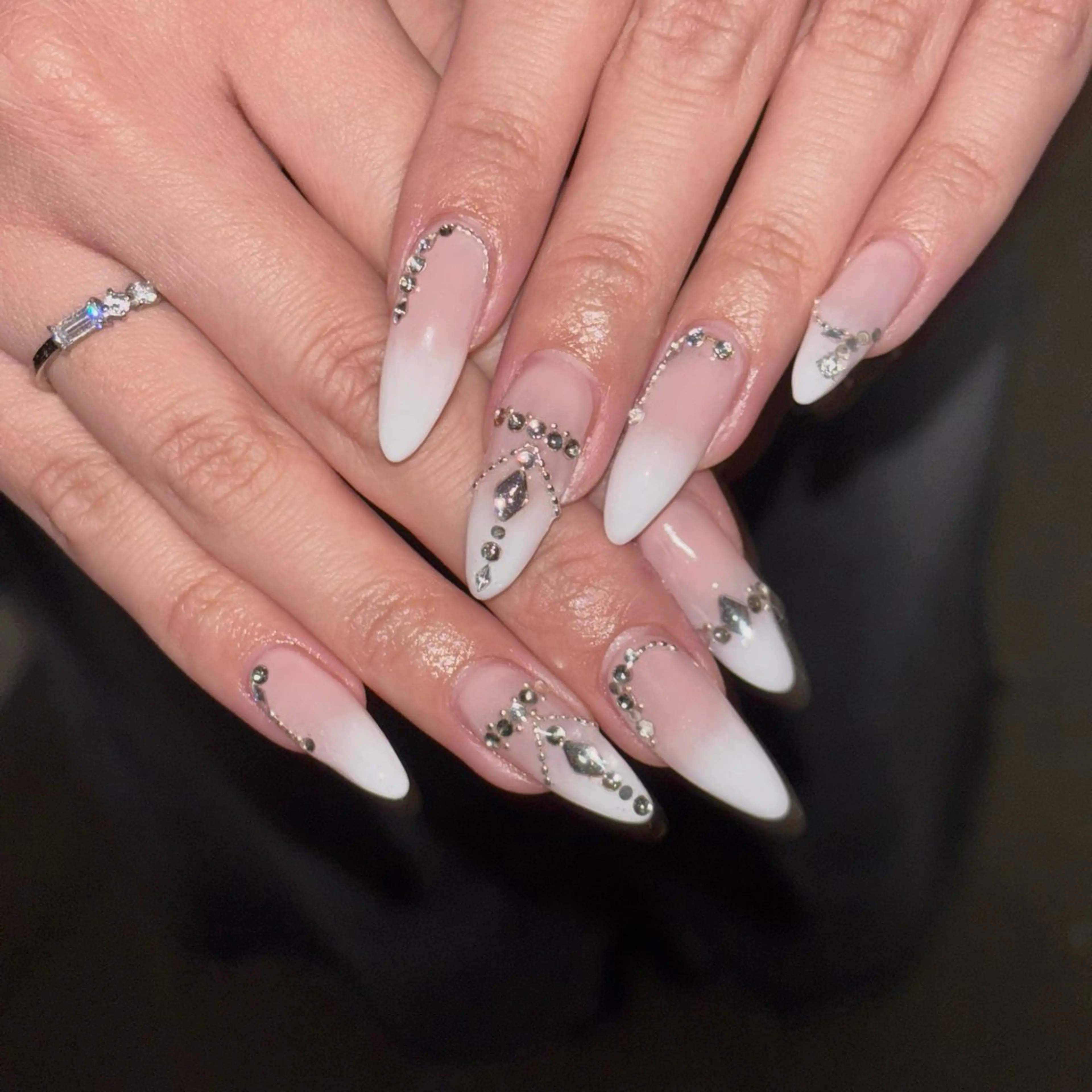 ネイル ハンドネイル Sii nail 🤍SAKIのネイルデザイン