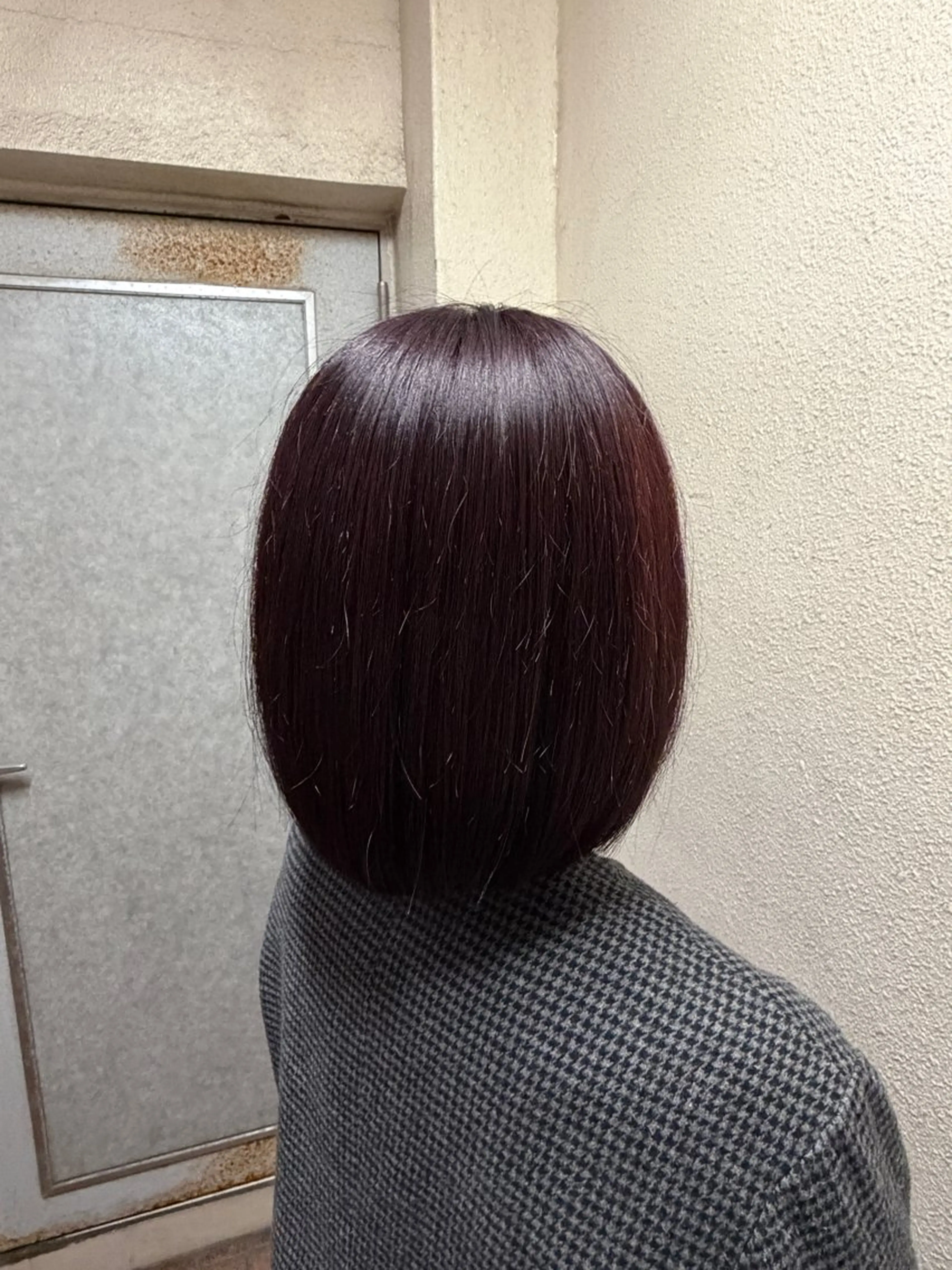 ショート カラー ボルドーカラー 上田 佳奈のヘアスタイル