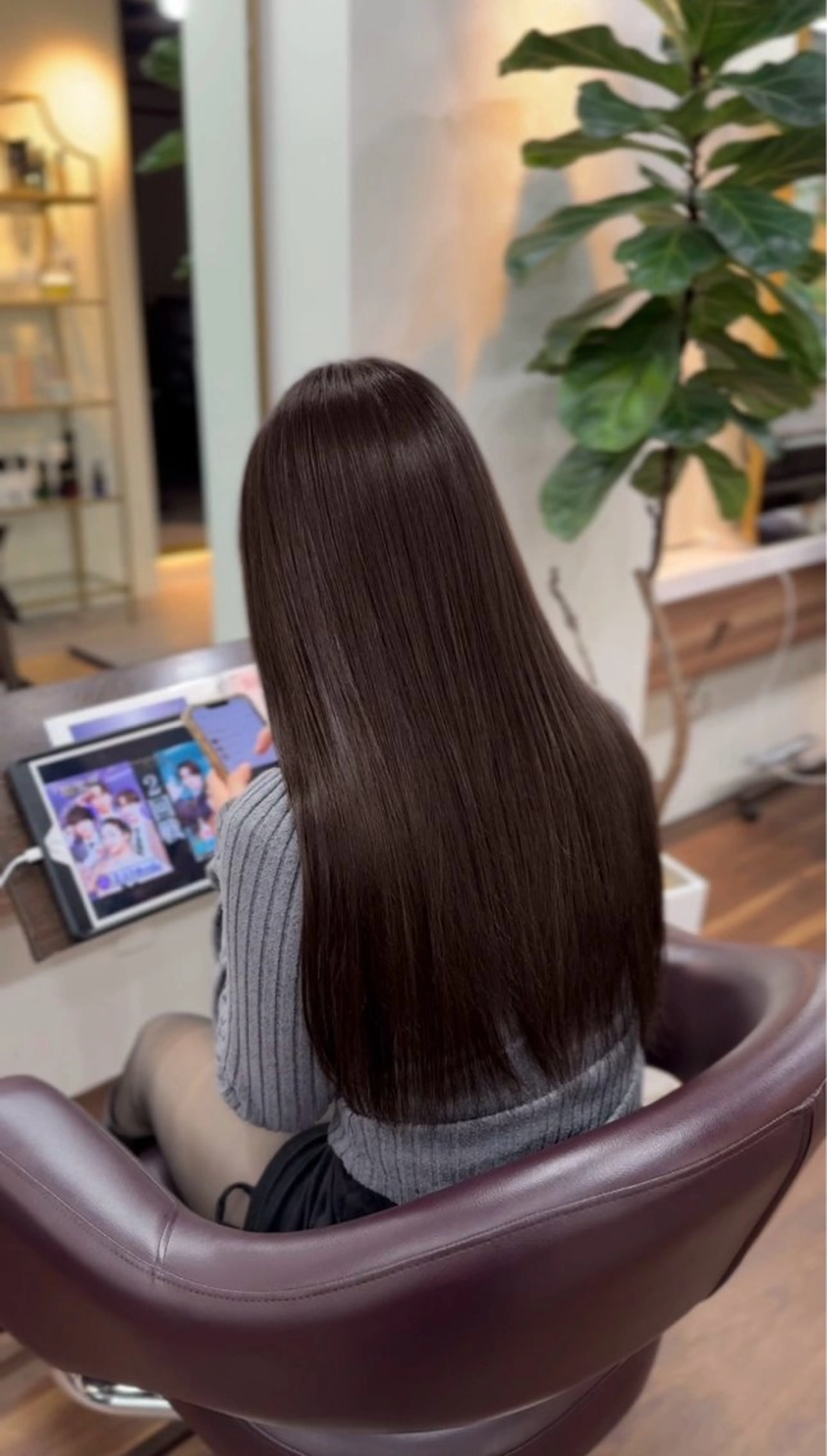ロング カット 縮毛矯正 桑村 菜々のヘアスタイル