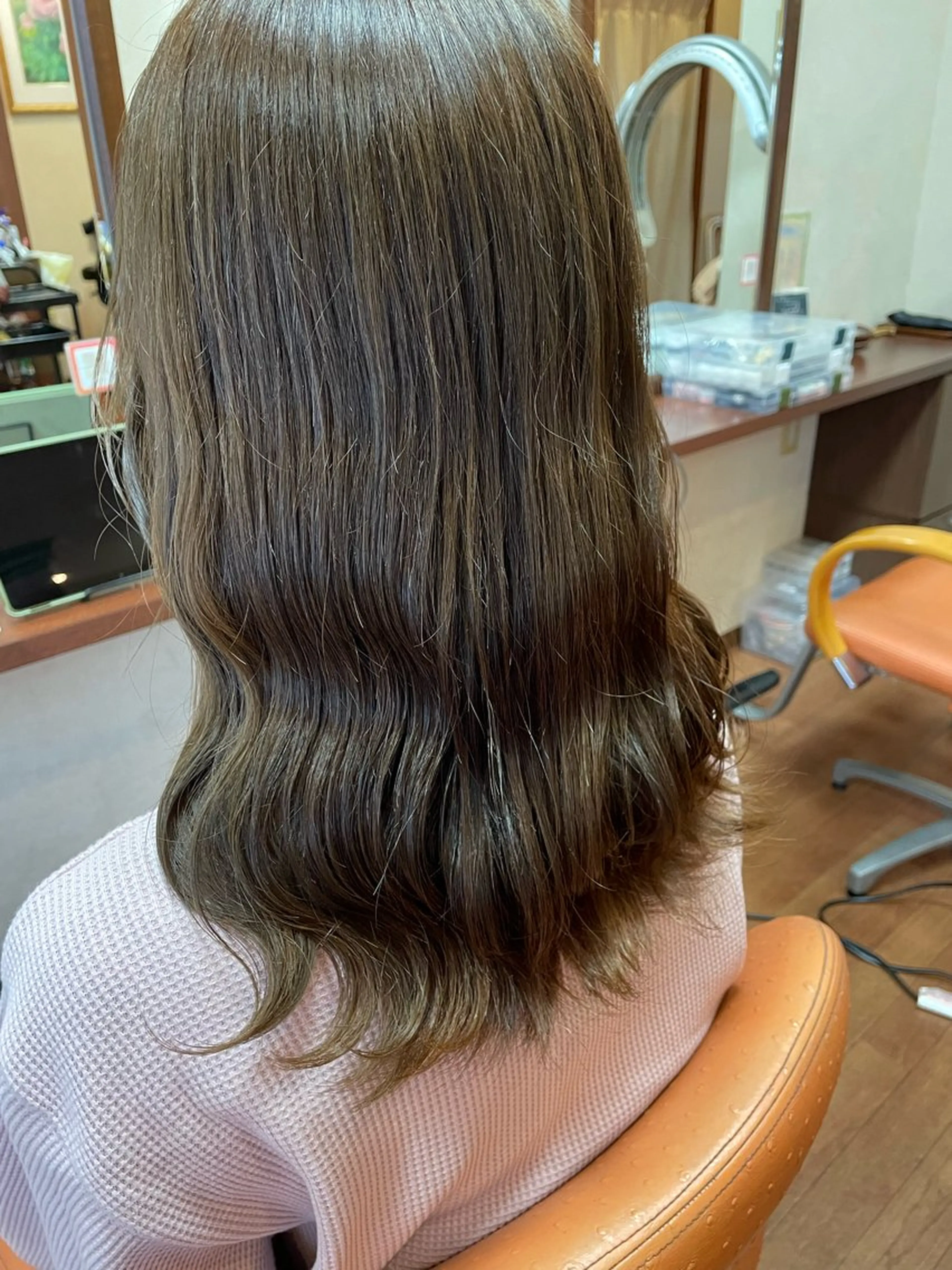 カラー カット ヘアカラー トリートメント Vyuha ビューハのヘアスタイル