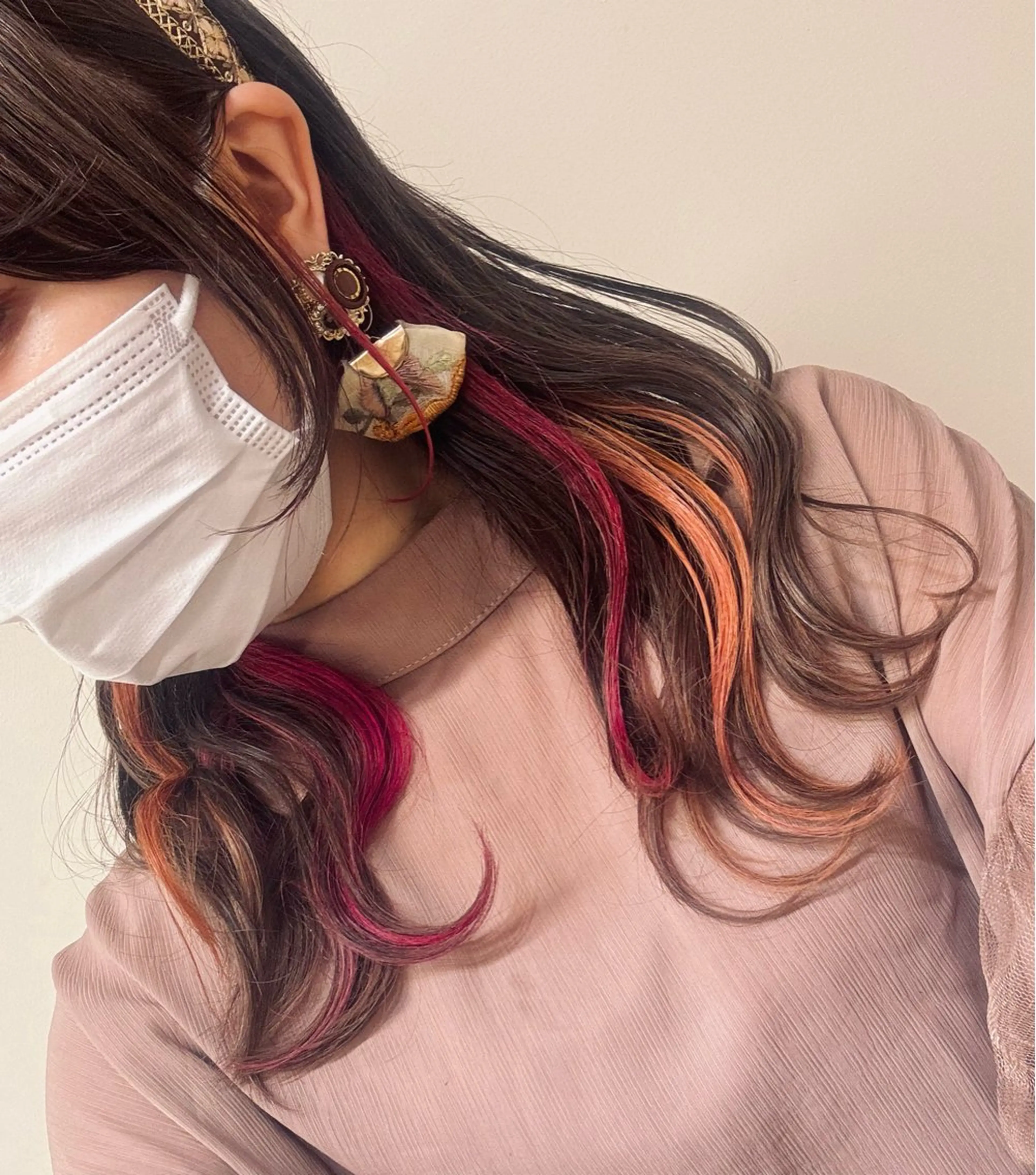 セミロング カラー 古川 琴美のヘアスタイル