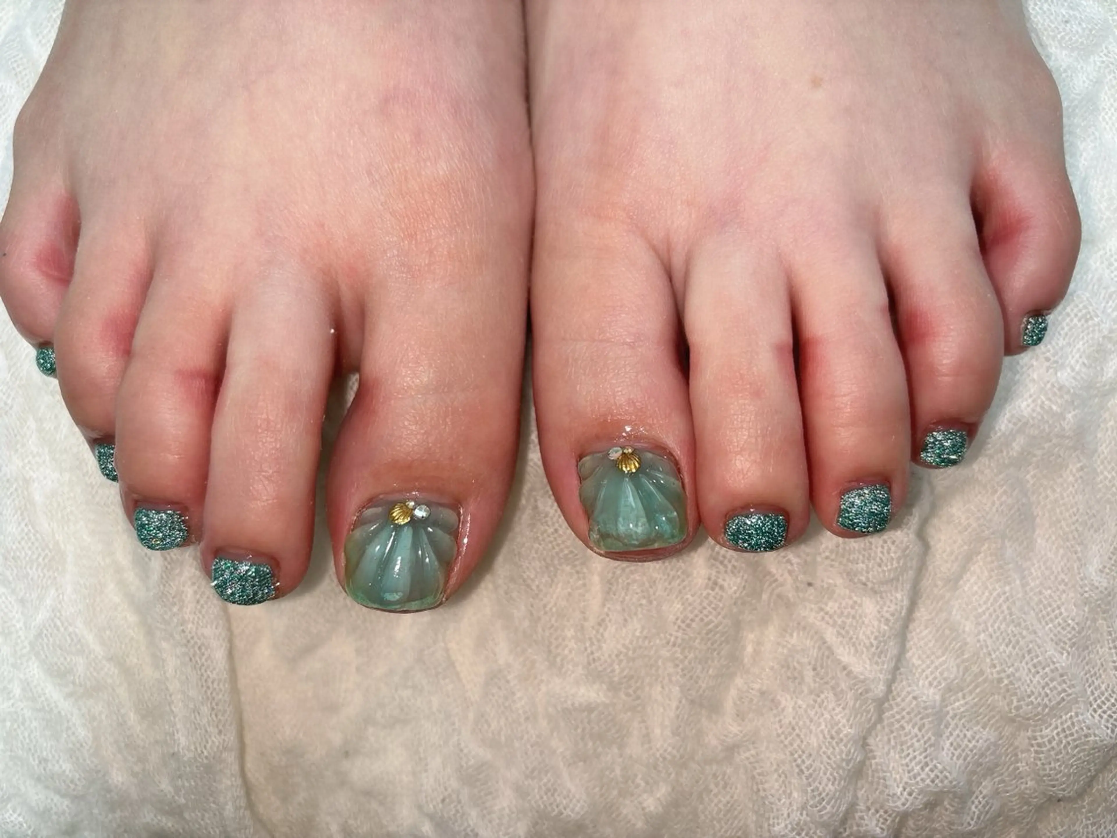 ネイル ストーンネイル coco nailのネイルデザイン