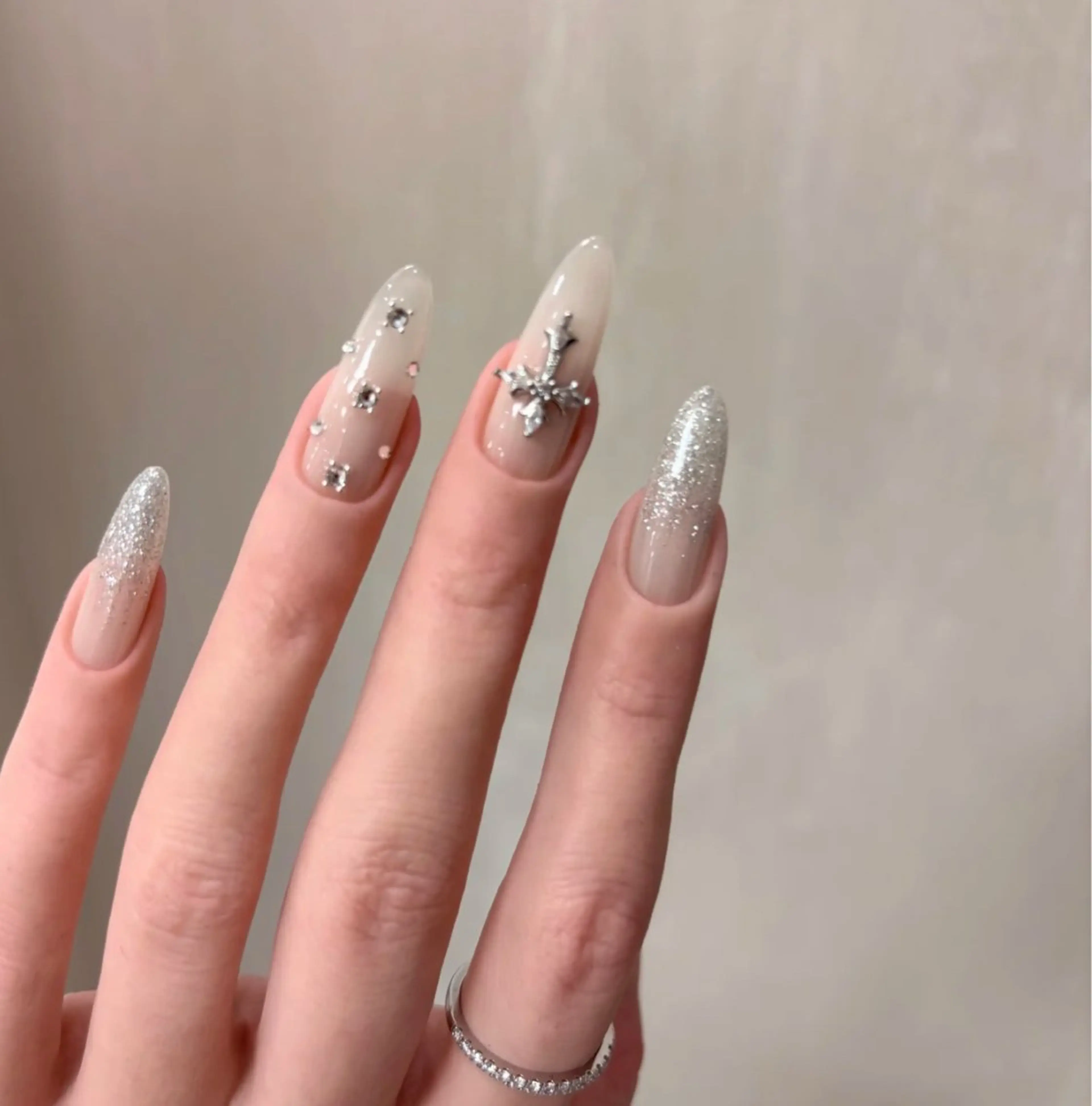 ネイル アートネイル オーロラネイル チークネイル フレンチネイル ガラスフレンチ ハンドネイル 🎀🎀YooLi Nail Salonのネイルデザイン