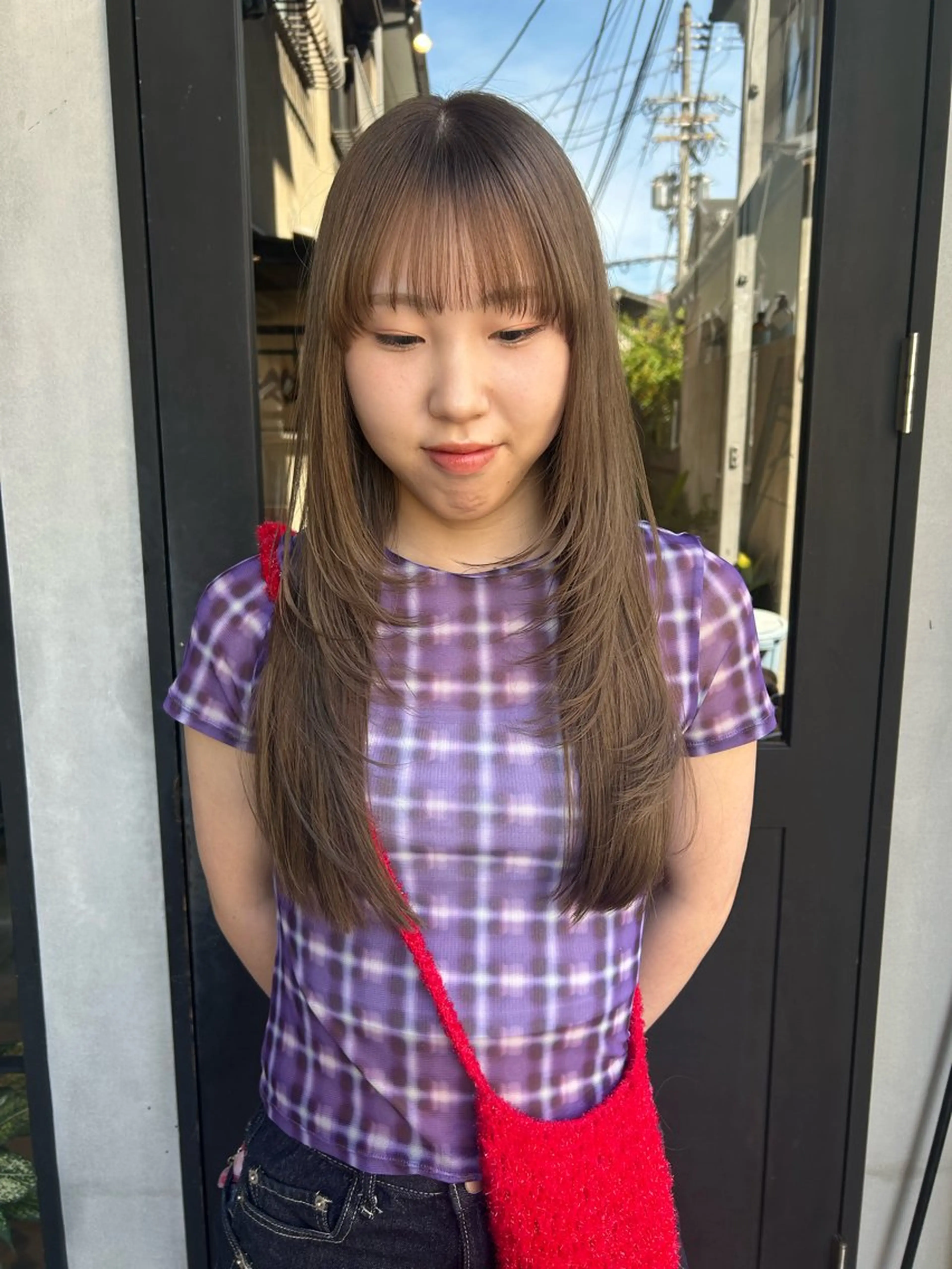 ロング メイ🩰透明感カラー レイヤーカットのヘアスタイル