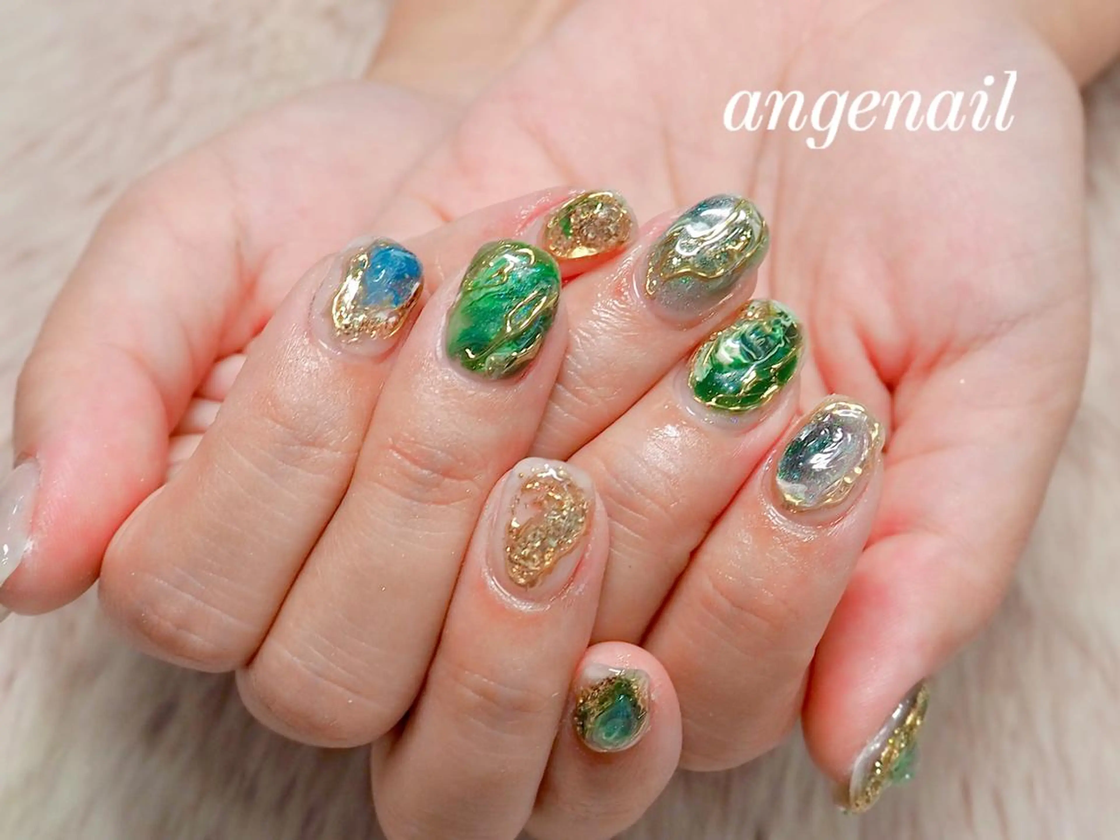 ネイル ハンドネイル オーナーネイリスト MAKIのネイルデザイン