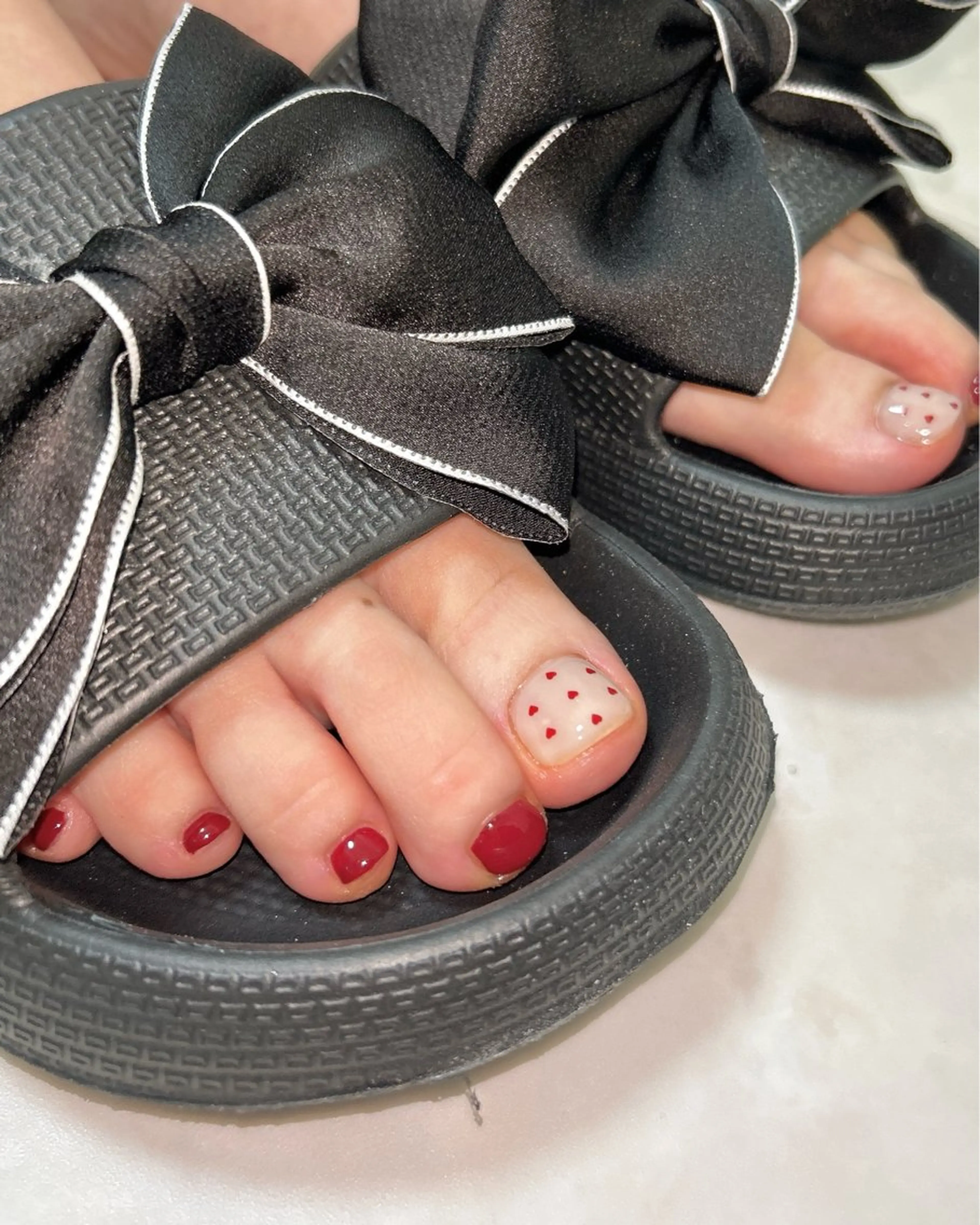 ネイル ホログラムネイル フットネイル ten nail salon　かえでのネイルデザイン