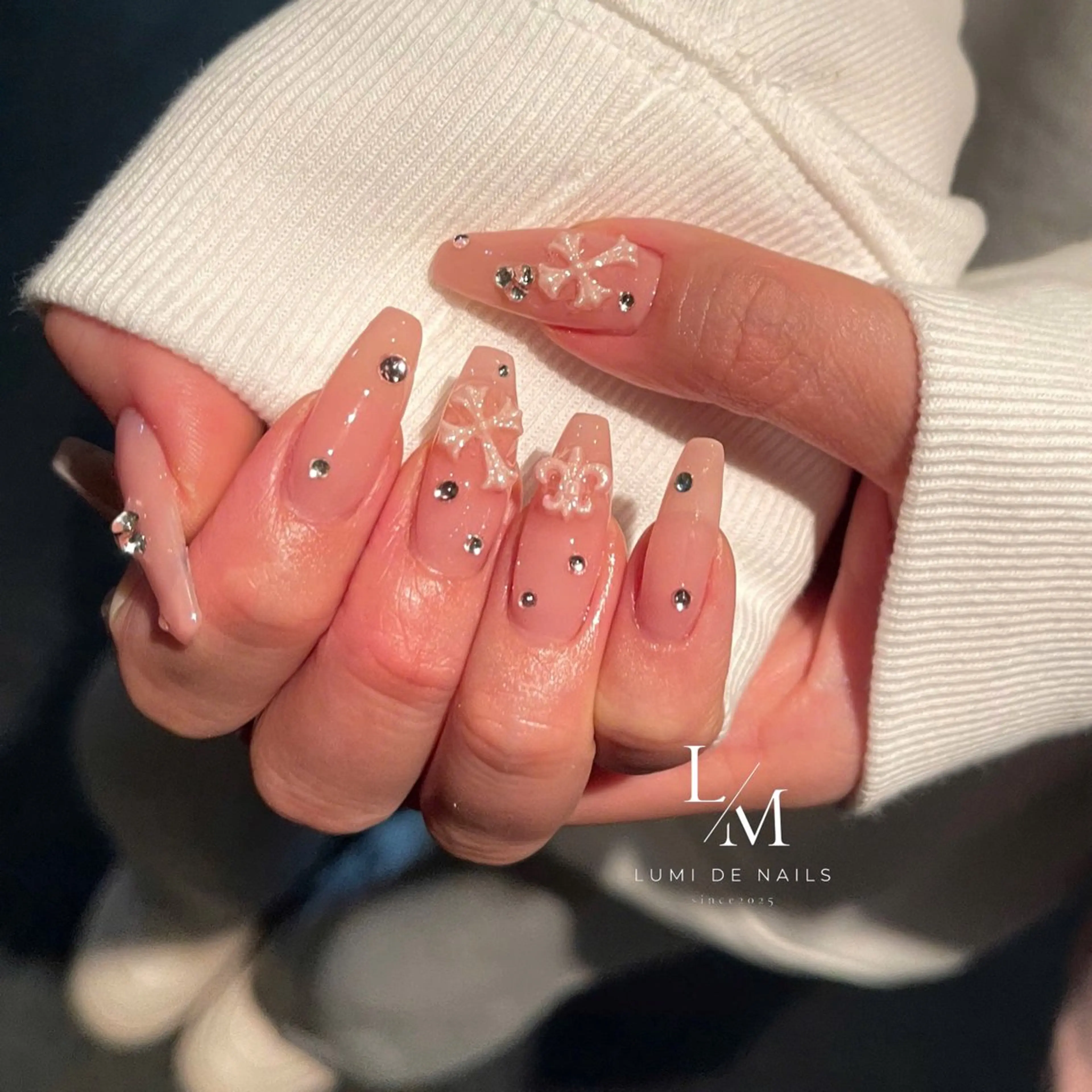 ネイル グラデーション ラメ(グリッター) マグネットネイル ミラーネイル ニュアンスネイル ハンドネイル Lumi de nailsのネイルデザイン