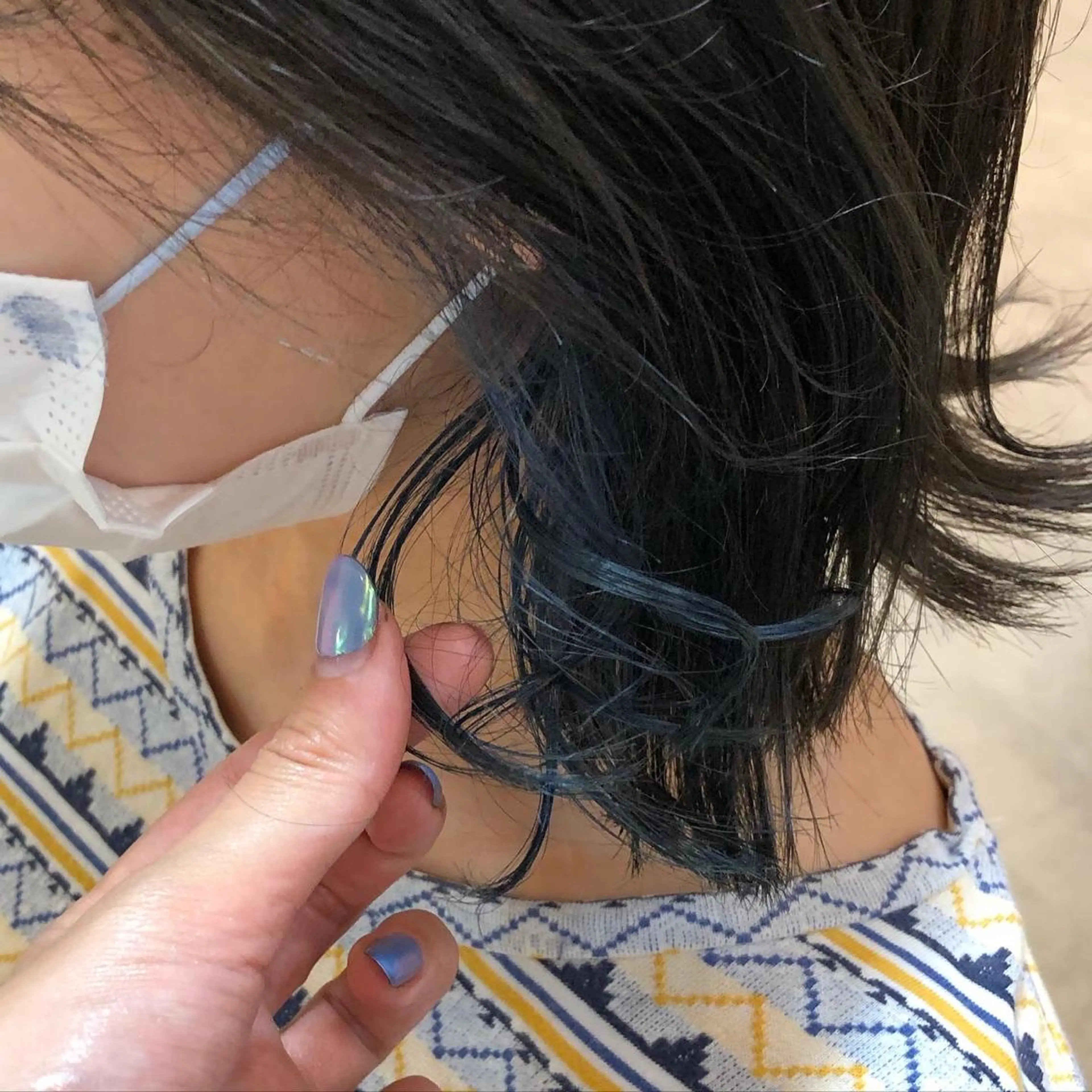 ショート カラー ブルーカラー 大迫 江梨のヘアスタイル