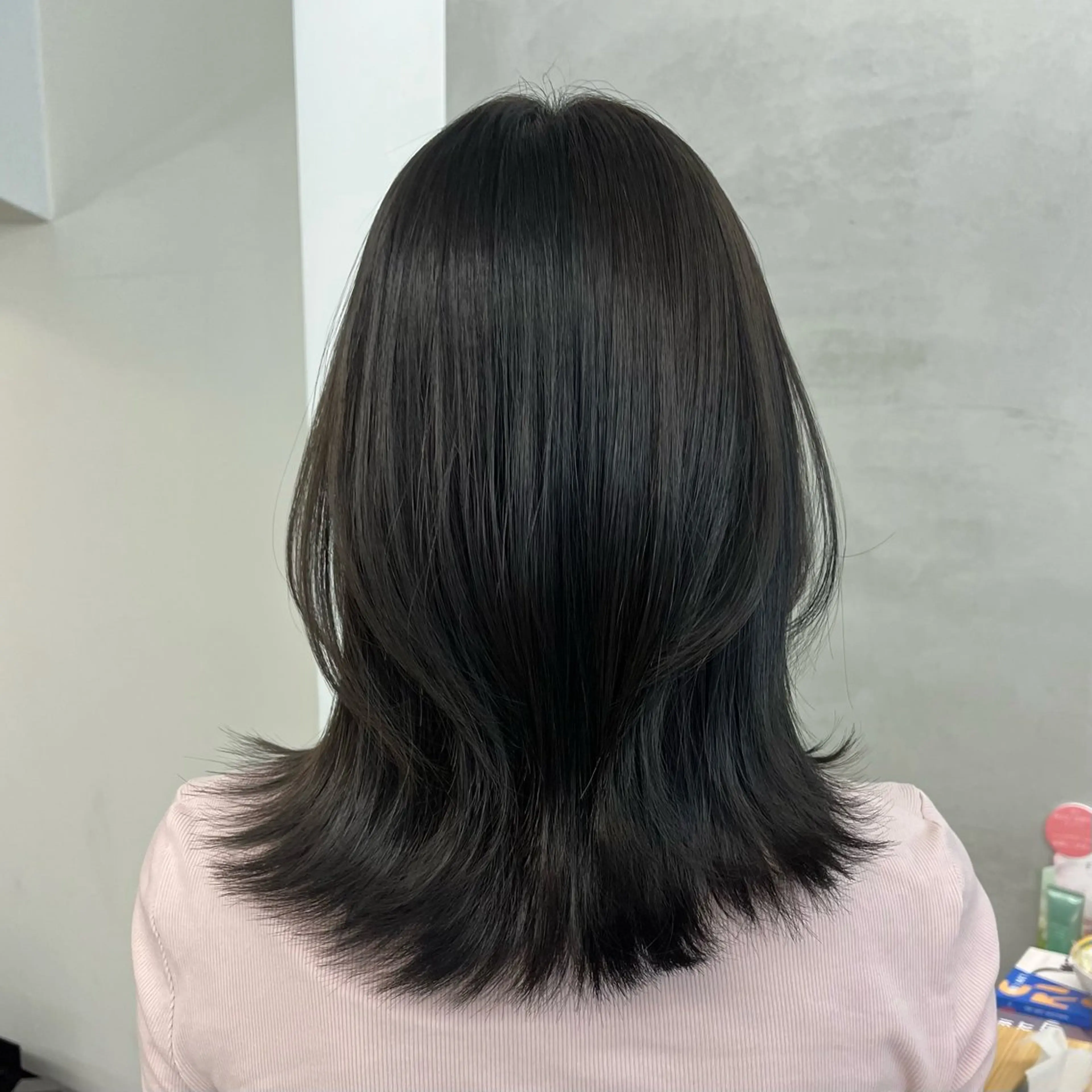 ミディアム カラー 黒髪 ブルーカラー ブルーブラック 透明感カラー invitation   栄所属・suzu invitationのヘアスタイル