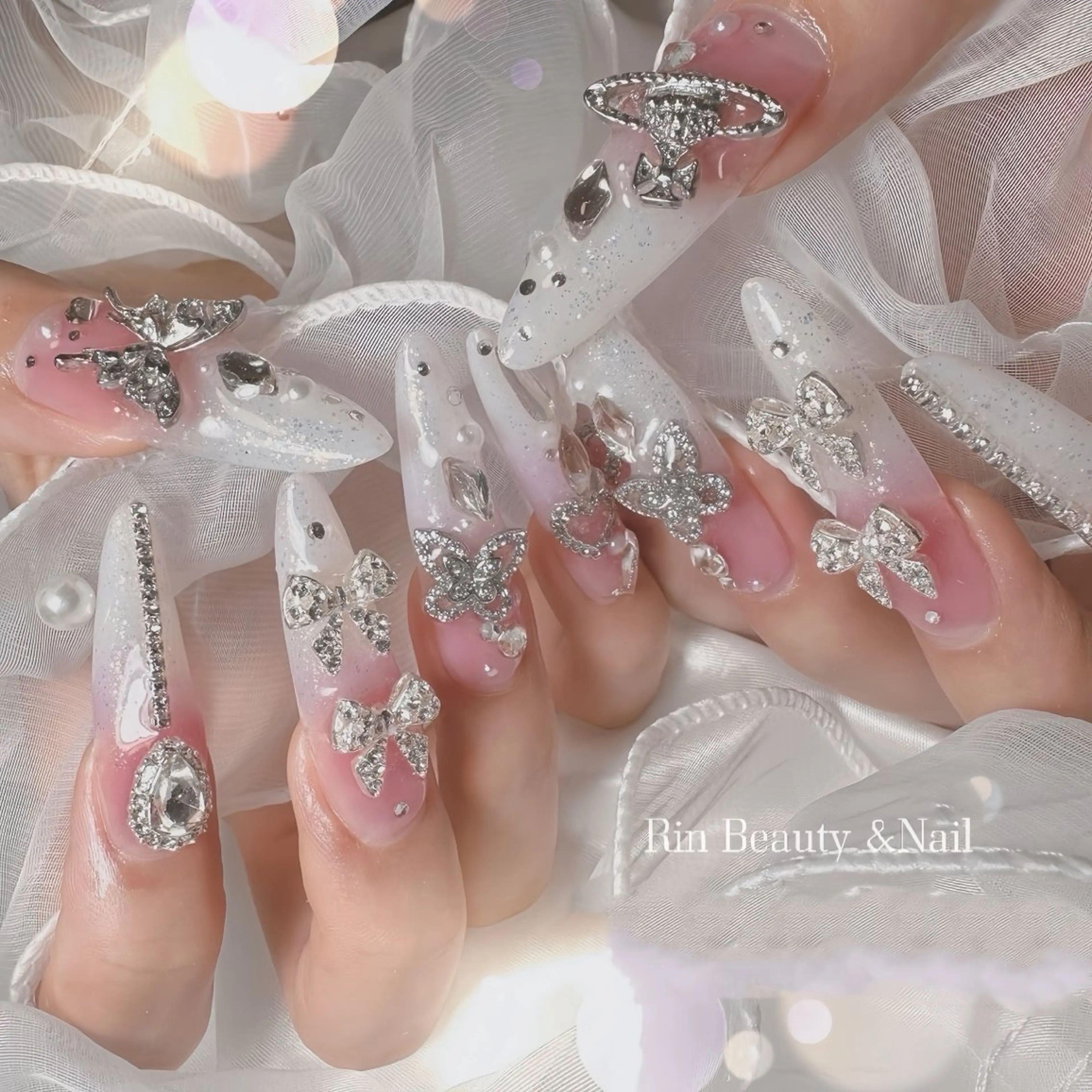 ネイル アートネイル フレンチネイル ジェルネイル 韓国ネイル ミラーネイル Rin Nail 新大久保店のネイルデザイン