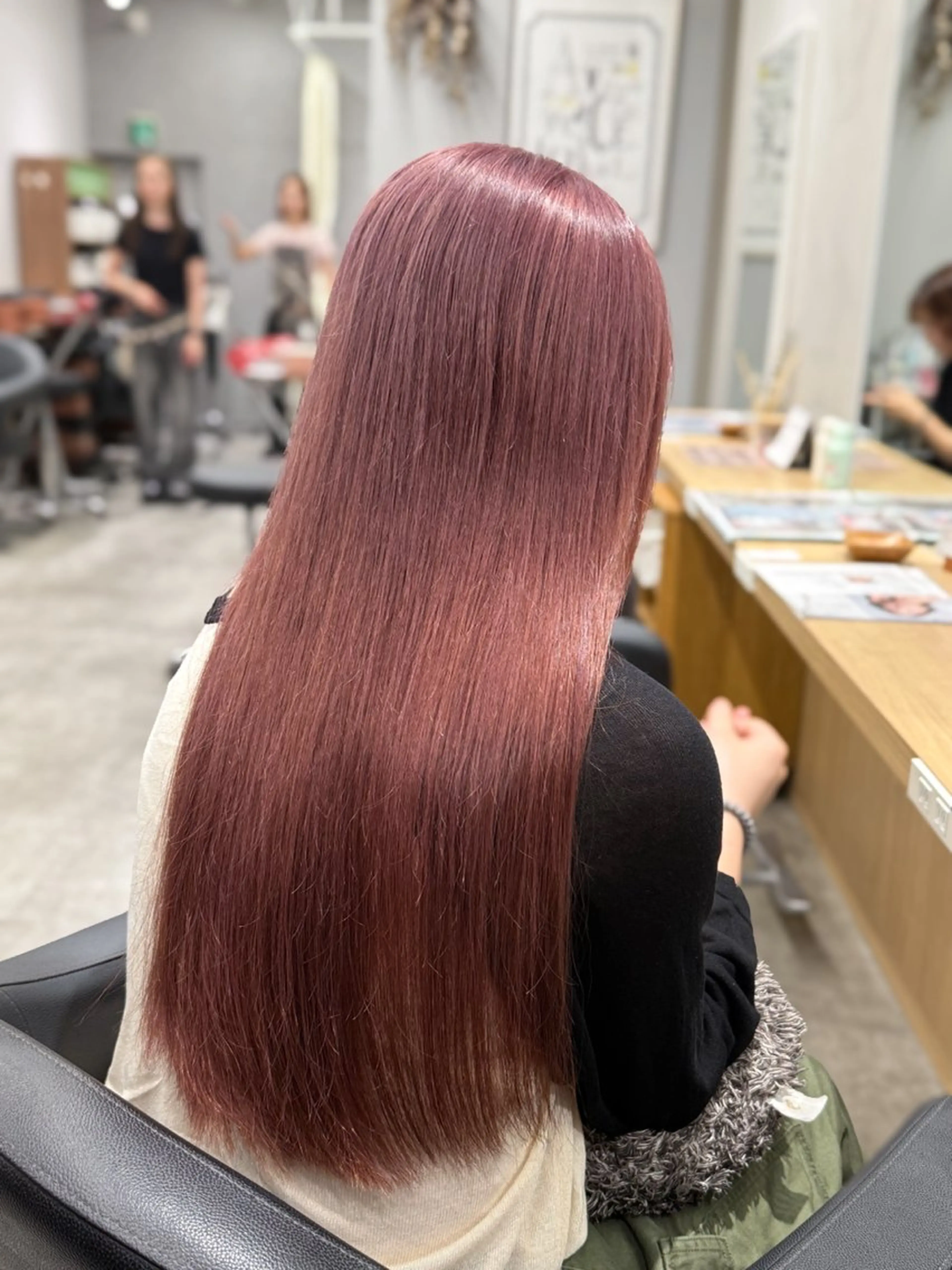 ロング カラー キッズ ブリーチ ヘアカラー トリートメント 巻ける髪質改善🫧ハ イライト/永田汰伊智のヘアスタイル