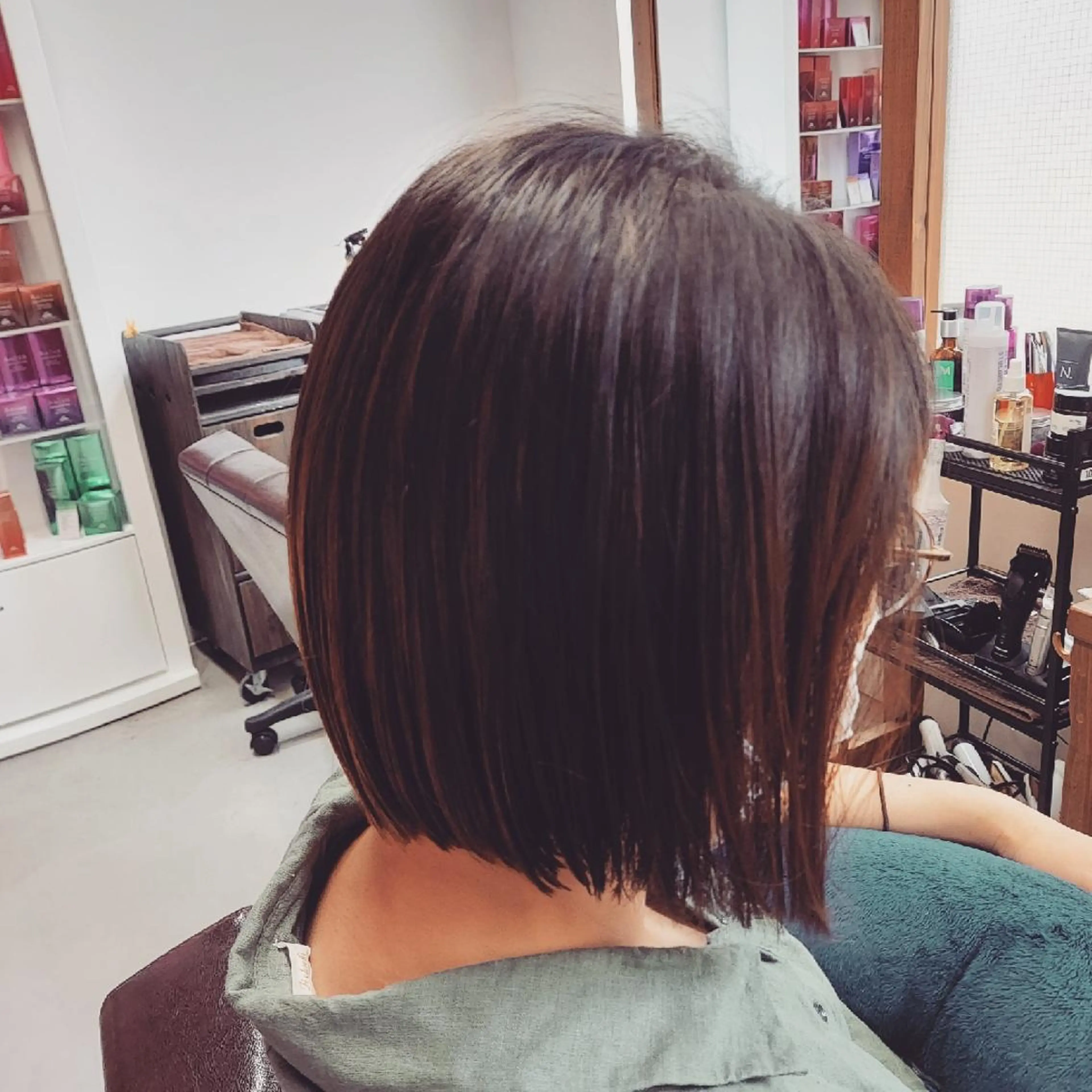 ミディアム 切りっぱなしボブ ボブ ROSSO 春日部店のヘアスタイル