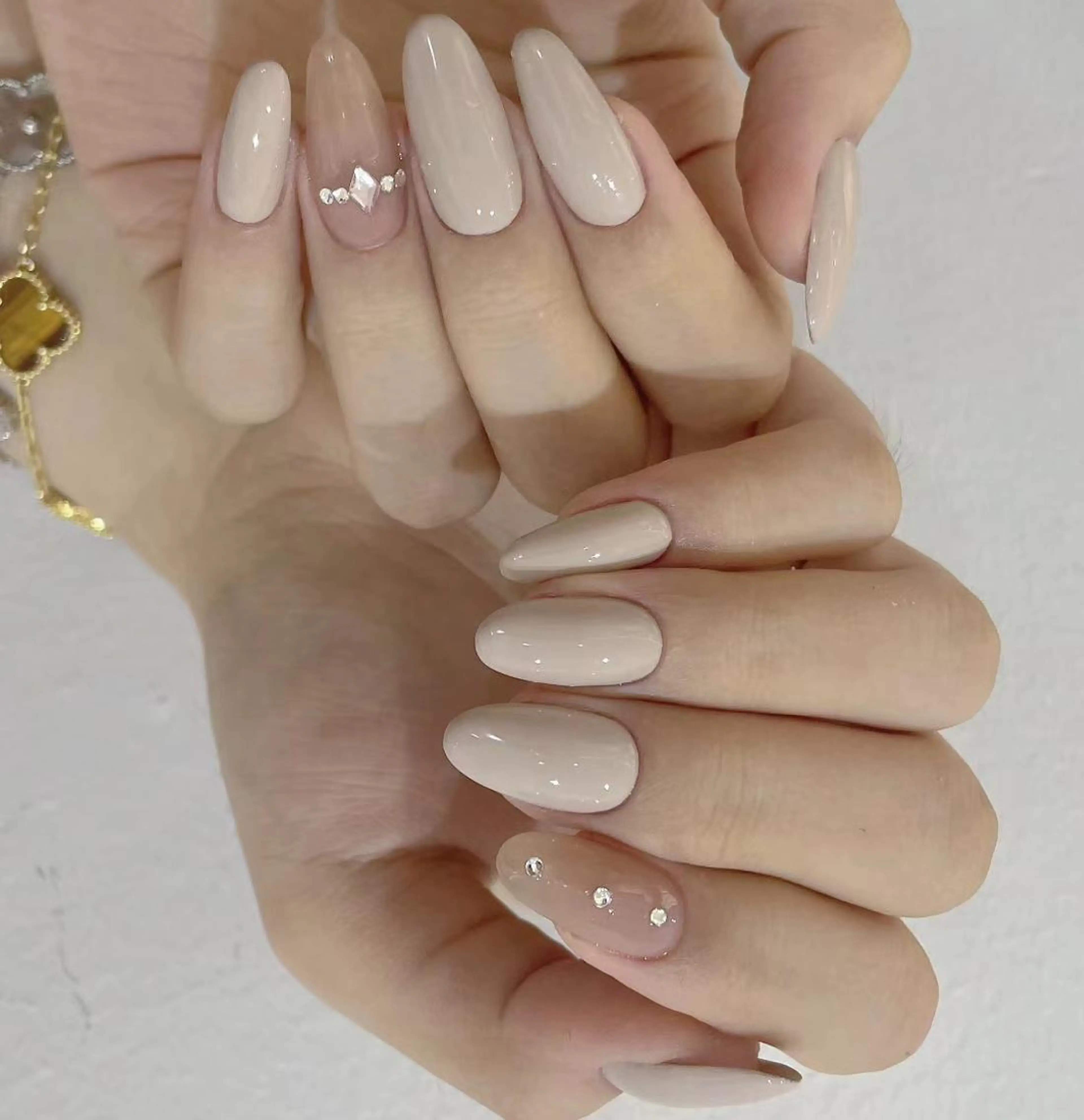 ネイル 長さ出し ネイルチップ Queens momoのネイルデザイン