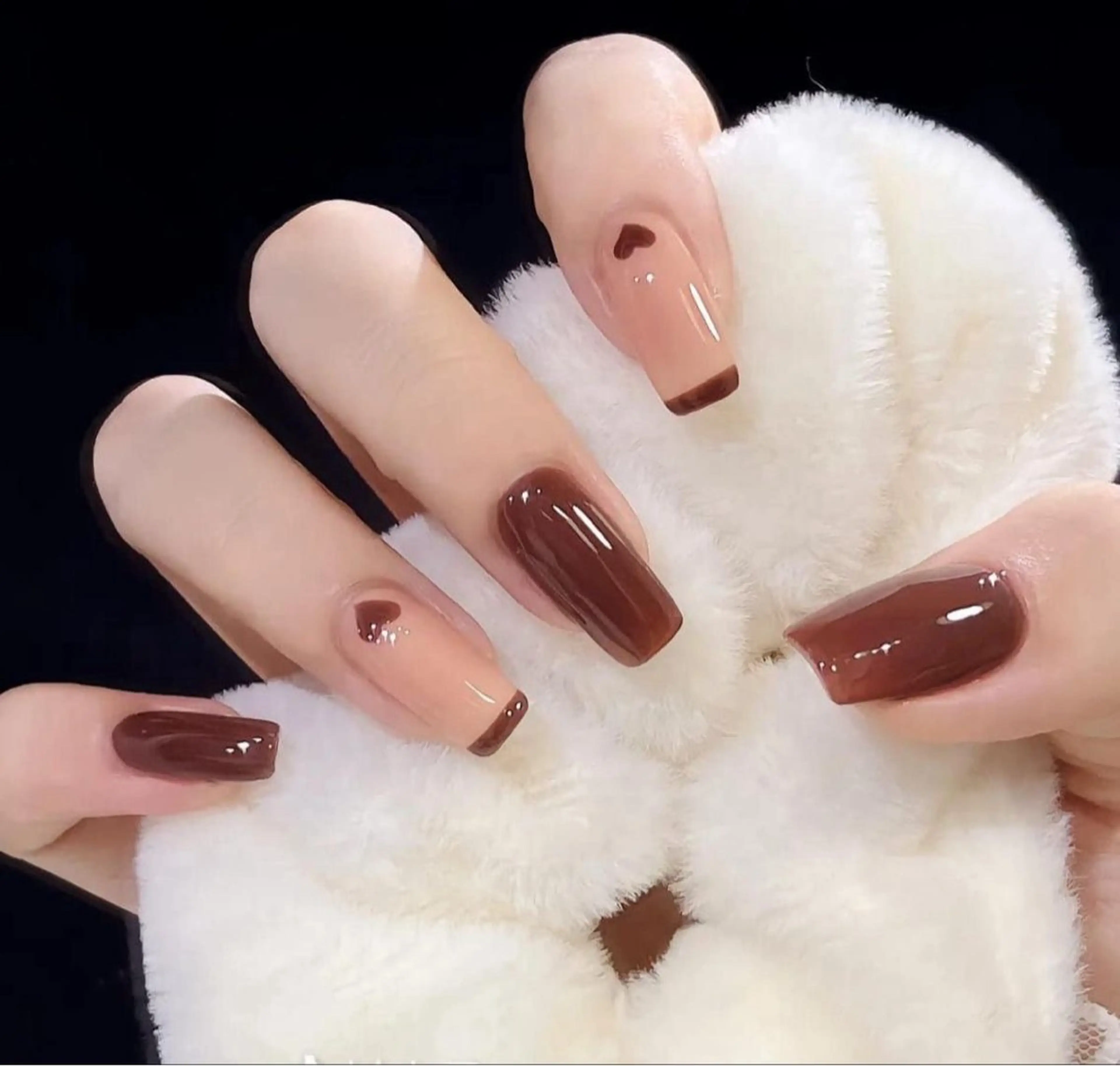 ネイル 長さ出し フレンチネイル グラデーション 卒業式 マグネットネイル MIHANA NAILのネイルデザイン