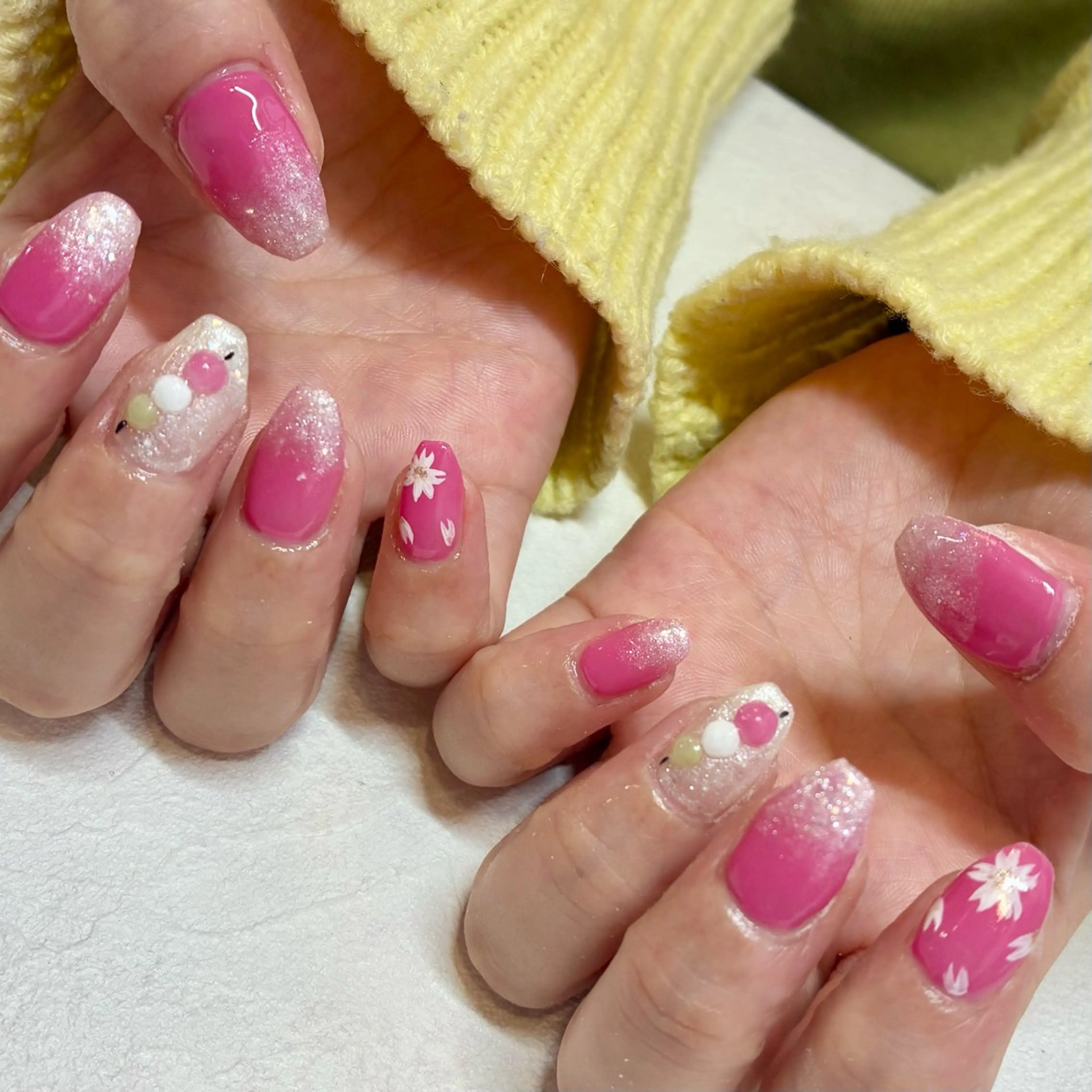 ネイル ジェヌインネイル 間宮のネイルデザイン