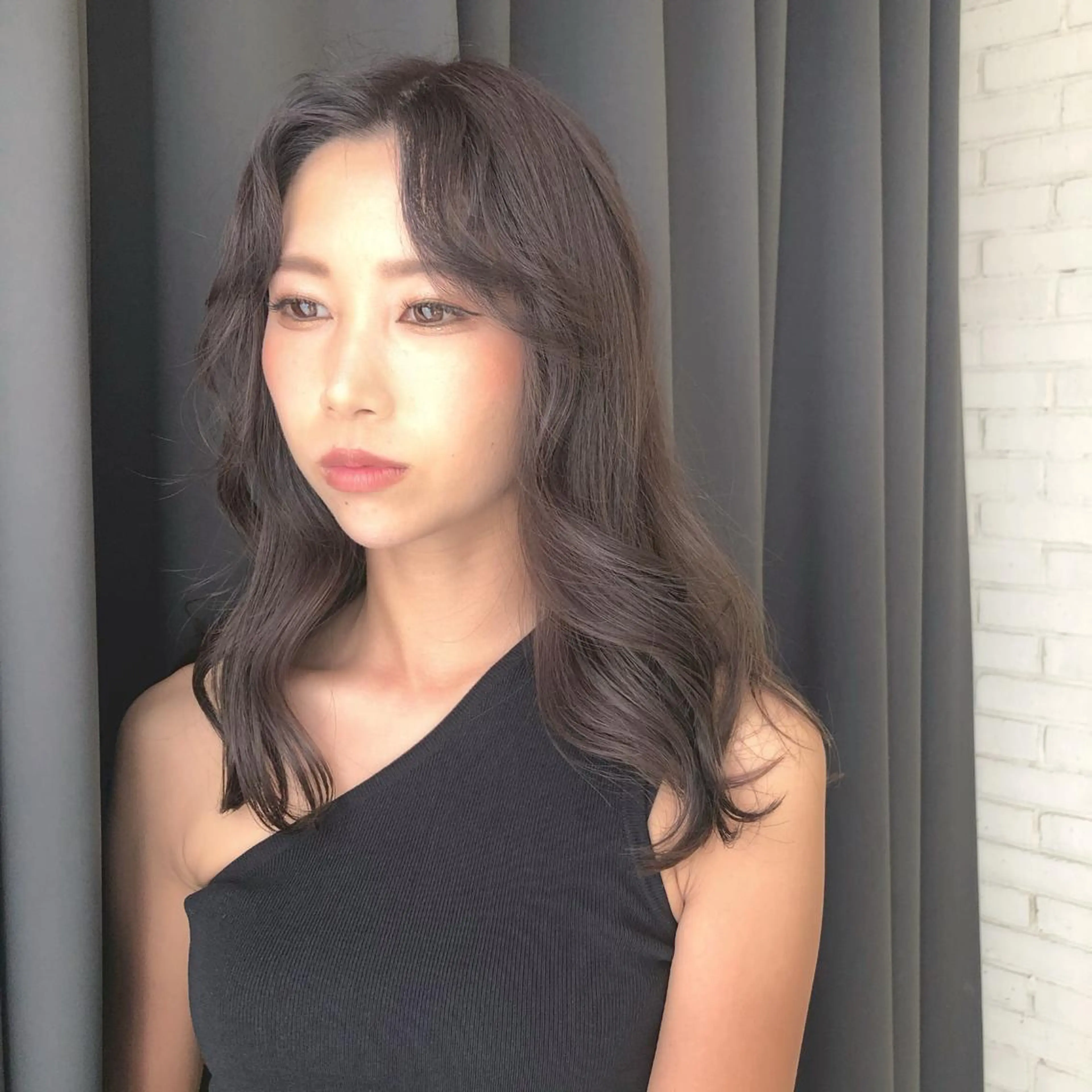 ロング カラー ORIKA 美容室のヘアスタイル