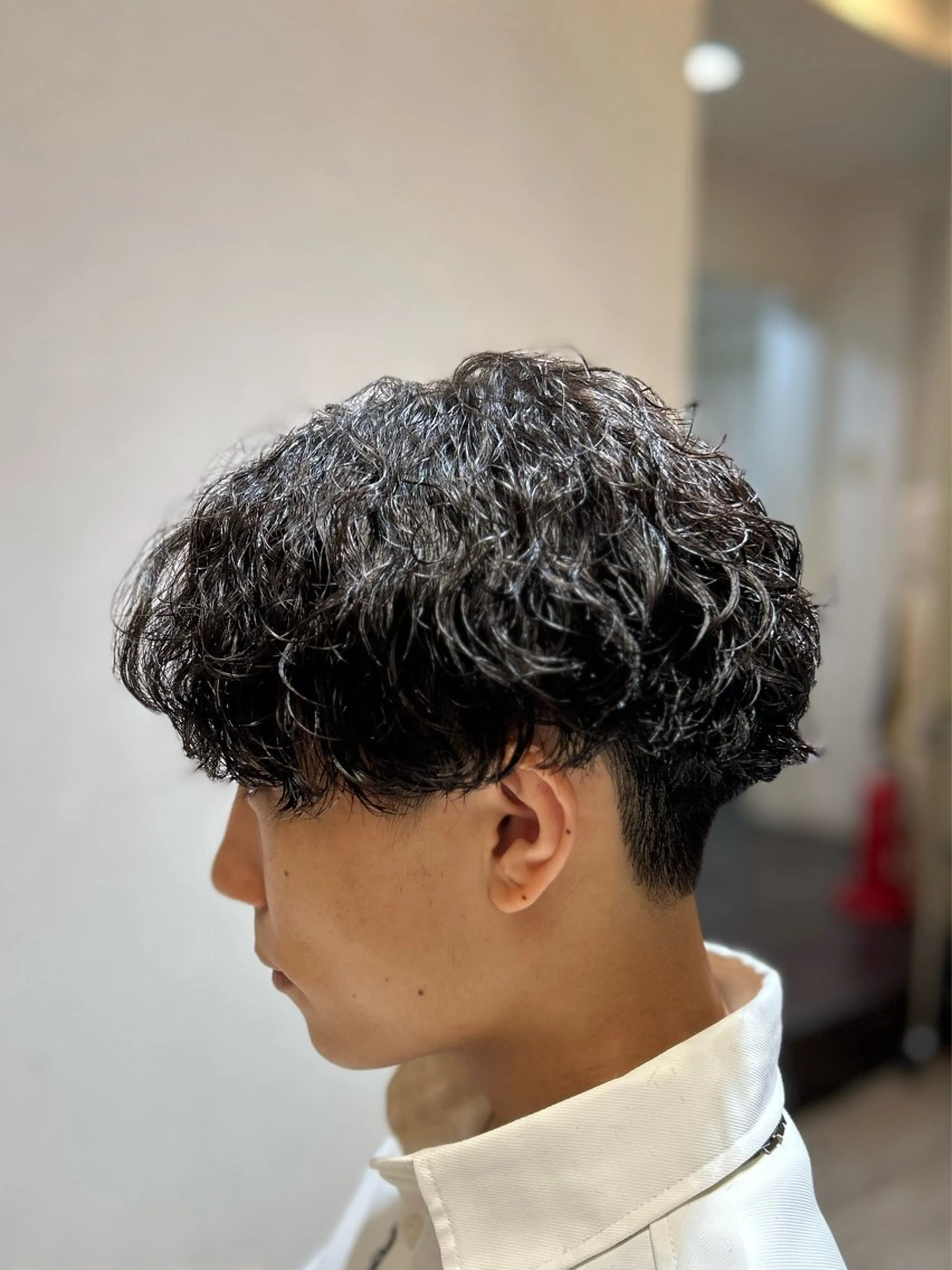 パーマ メンズ ダウンパーマ フェザーパーマ カルマパーマ メンズパーマ メンズツイストパーマ 梅田マンツーマン メンズ特化美容師のヘアスタイル