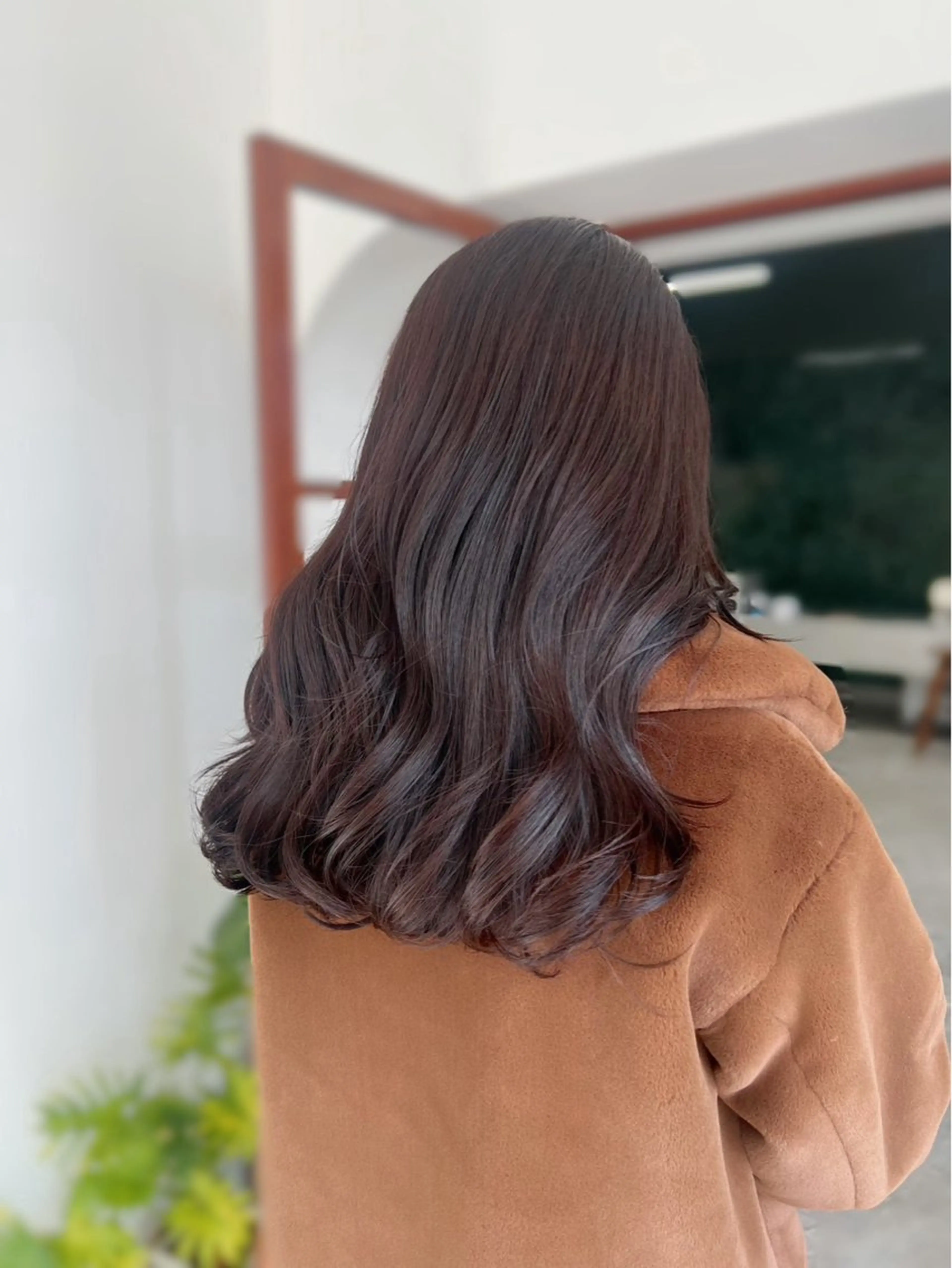 ロング カラー ✨️赤み消しカラー/ ミルクティーベージュのヘアスタイル