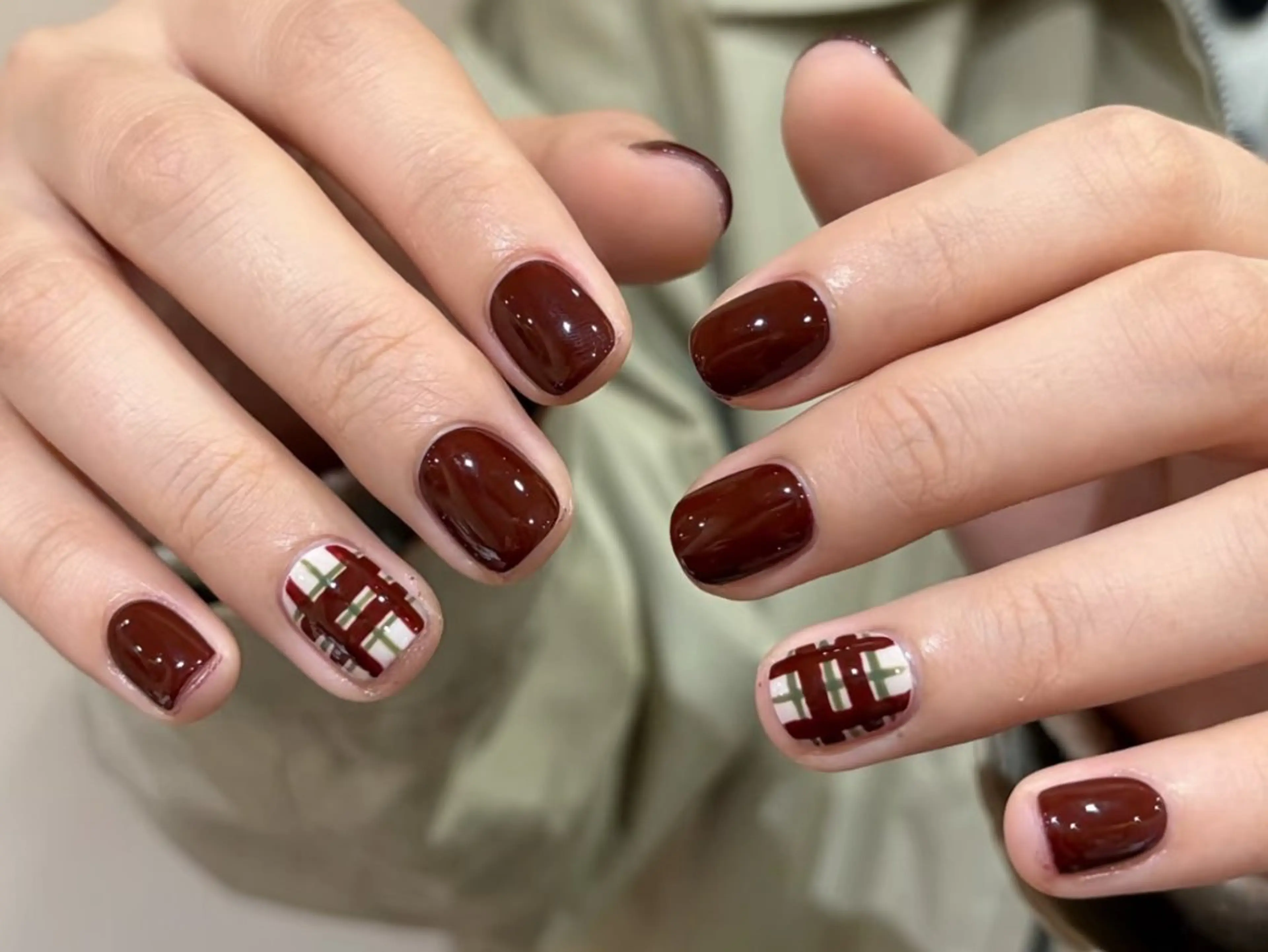 ネイル ハンドネイル ハンドケア 🍑 momo_nailのネイルデザイン
