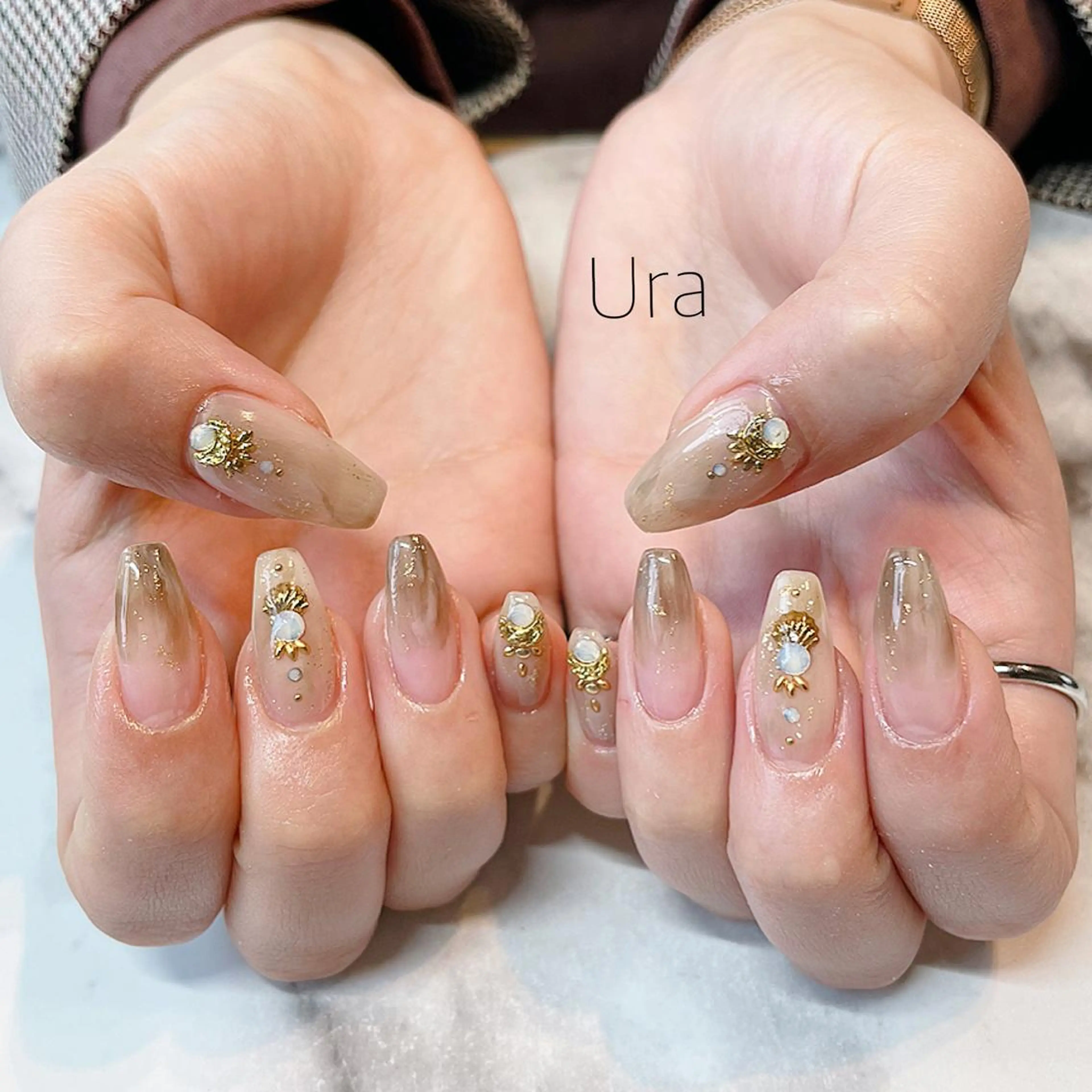 ネイル UrakoNail 《nail》のネイルデザイン