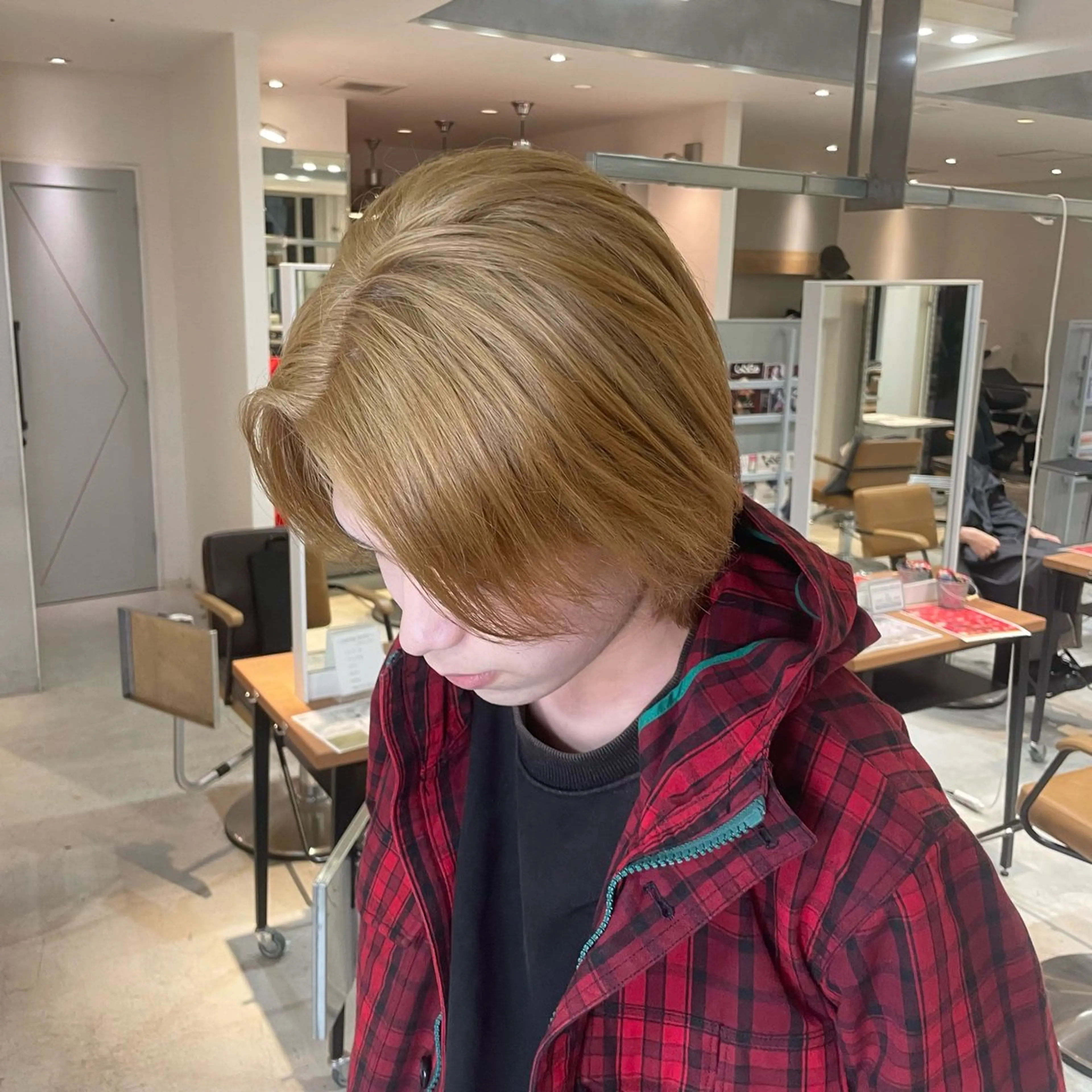 カラー ヘアカラー 派手髪特化 🪐REN🪐のヘアスタイル