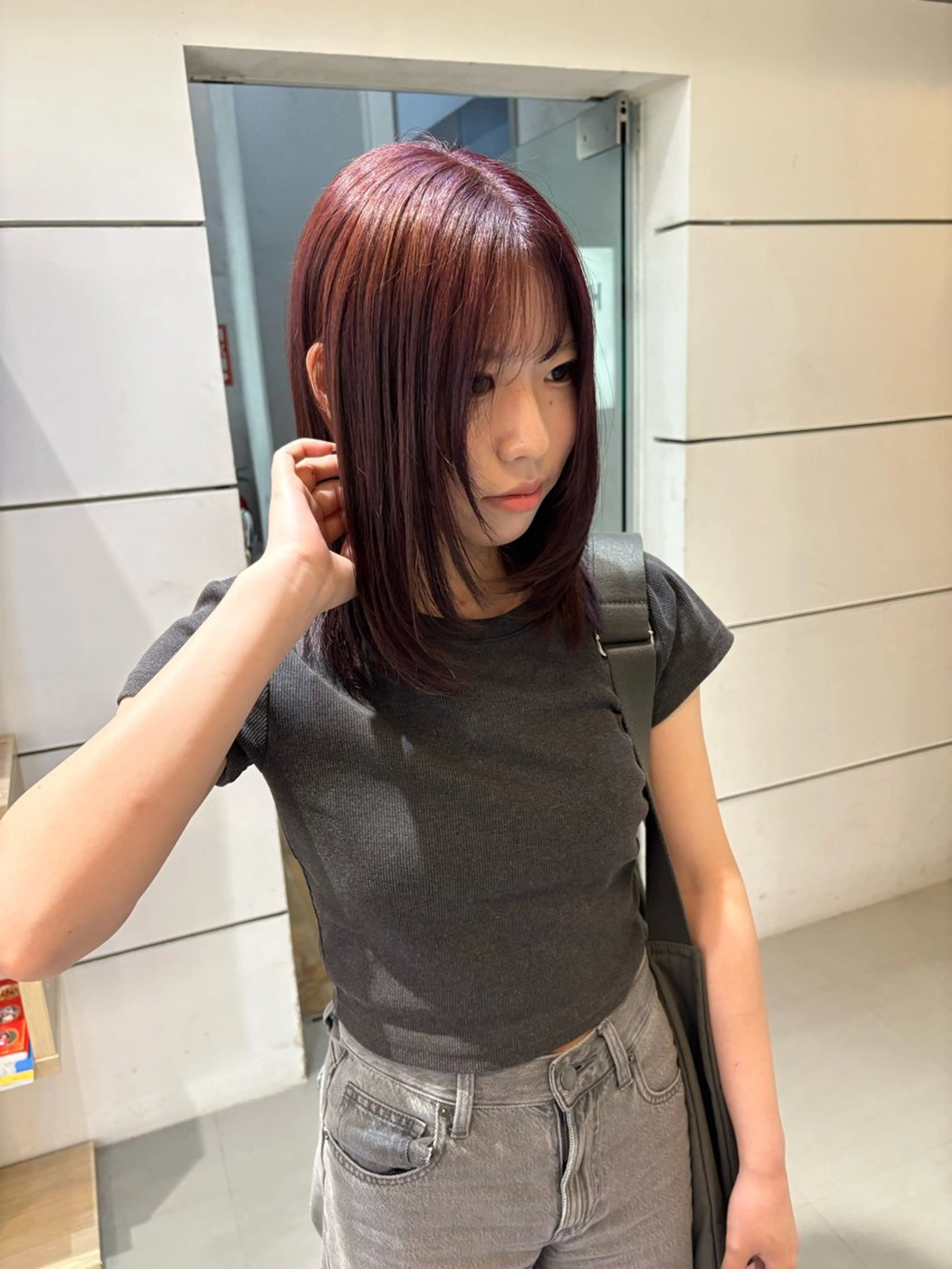 セミロング ヘアカラー chic 有山 美瑠のヘアスタイル