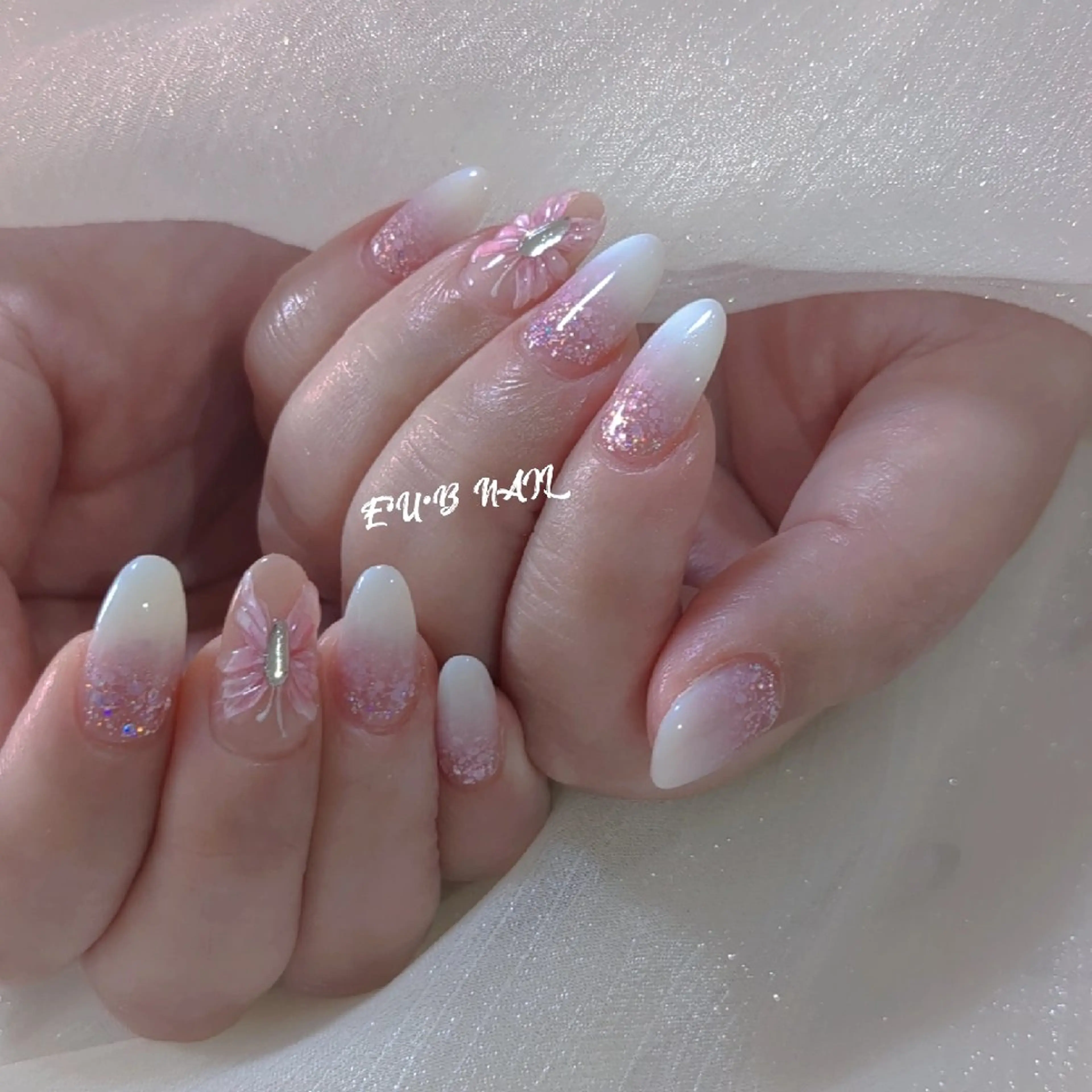 ネイル ハンドネイル E·U·B ネイル所属・横浜市中区曙町 E·U·Bネイルのネイルデザイン