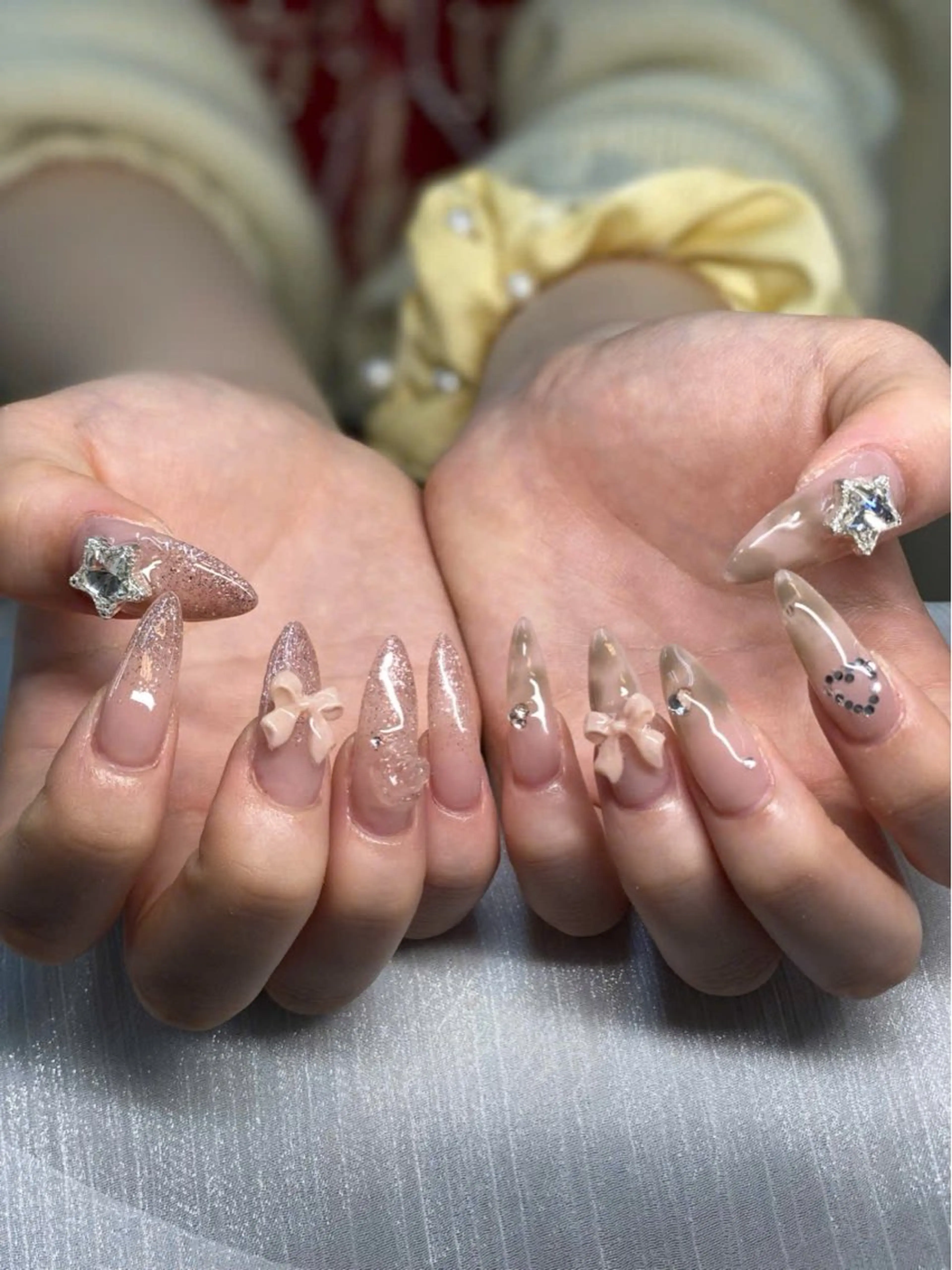 ネイル フレンチネイル グラデーション キラキラネイル 韓国ネイル マグネットネイル ハンドネイル ハンドケア Hara Nail 【持ち込みOK】のネイルデザイン