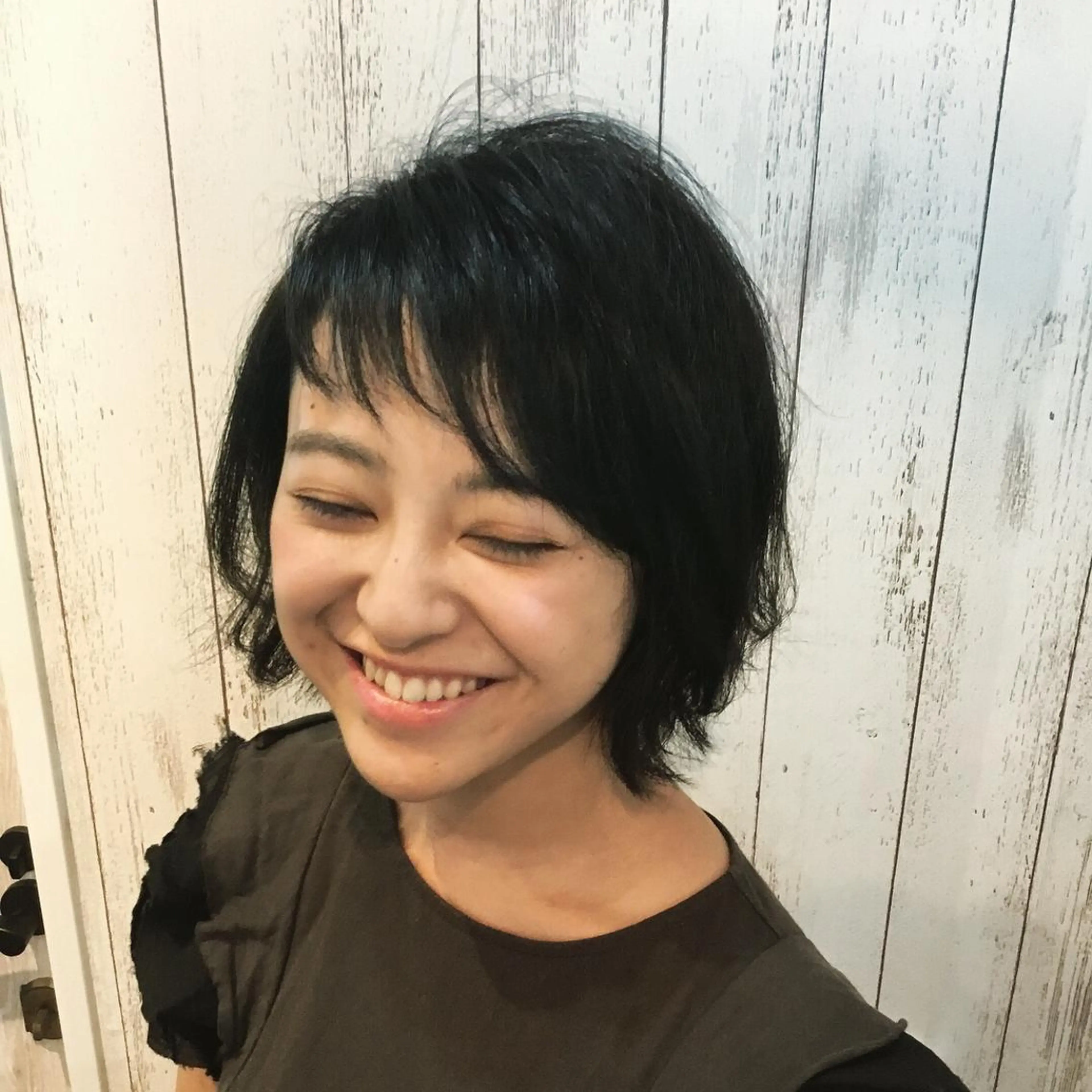 ショート カラー パーマ 金崎 新吾のヘアスタイル