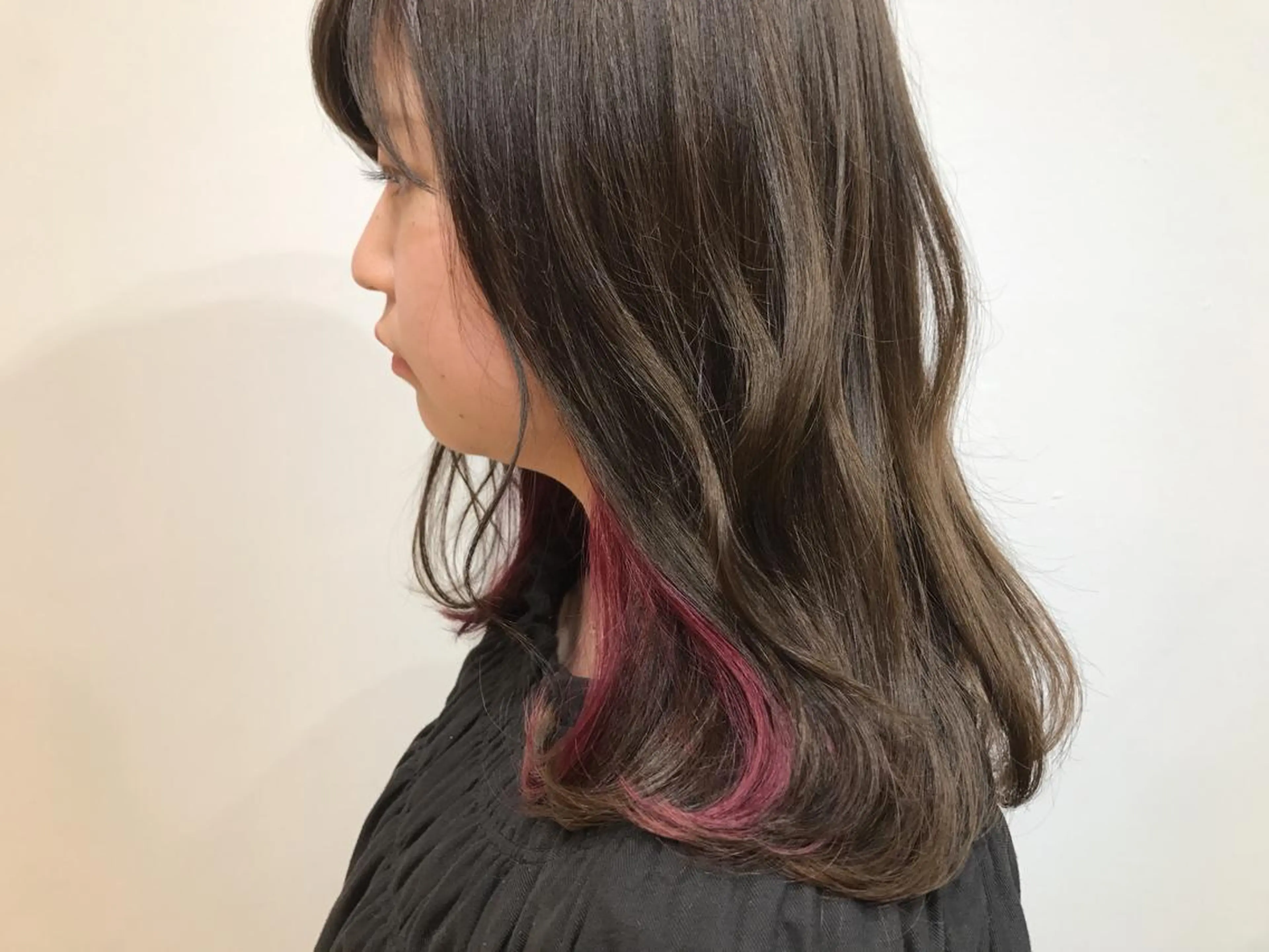 流行りのおしゃれサイドイヤリングカラー💍(全体カラー込み)の写真