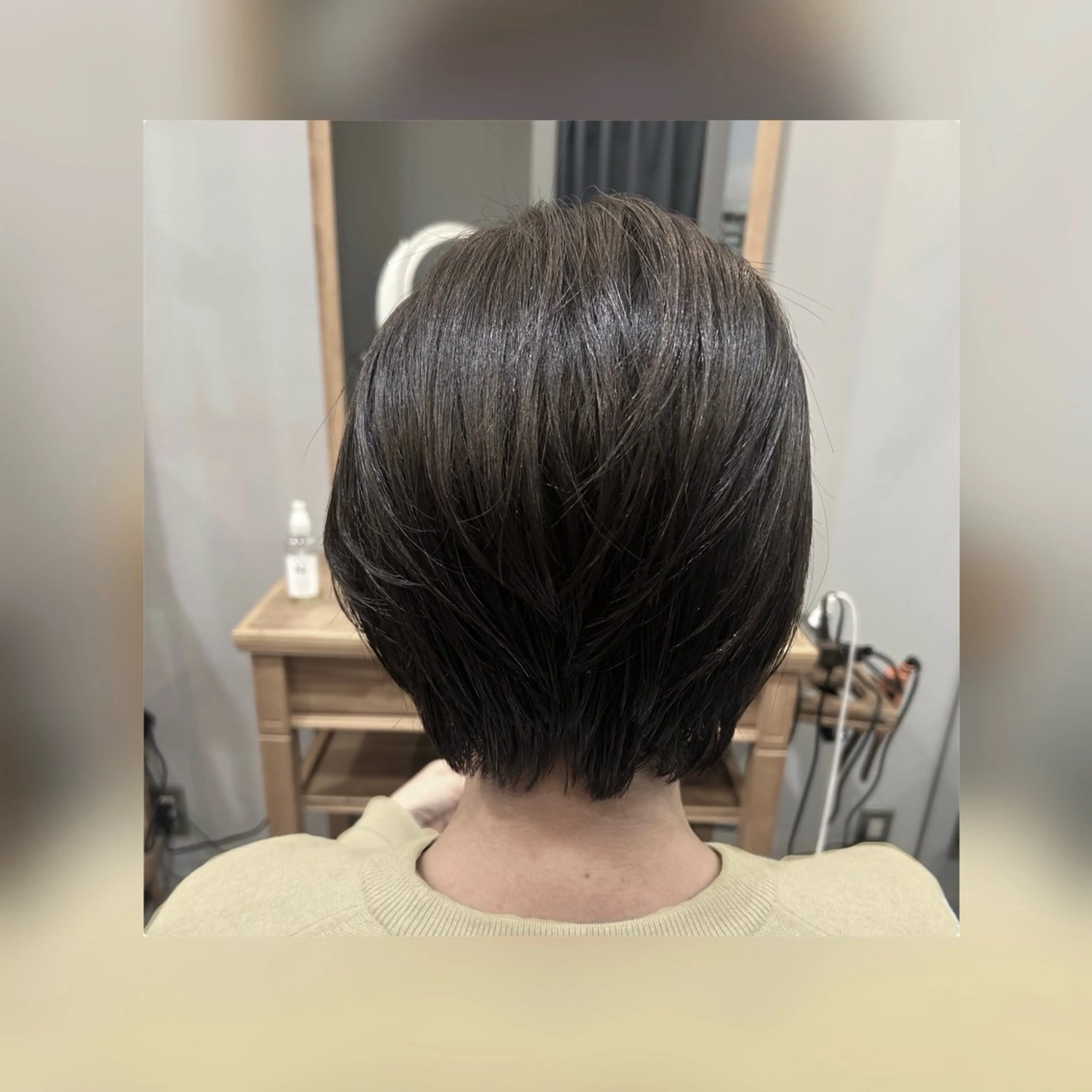 ショート カット 🌸 飯野 舞桜のヘアスタイル