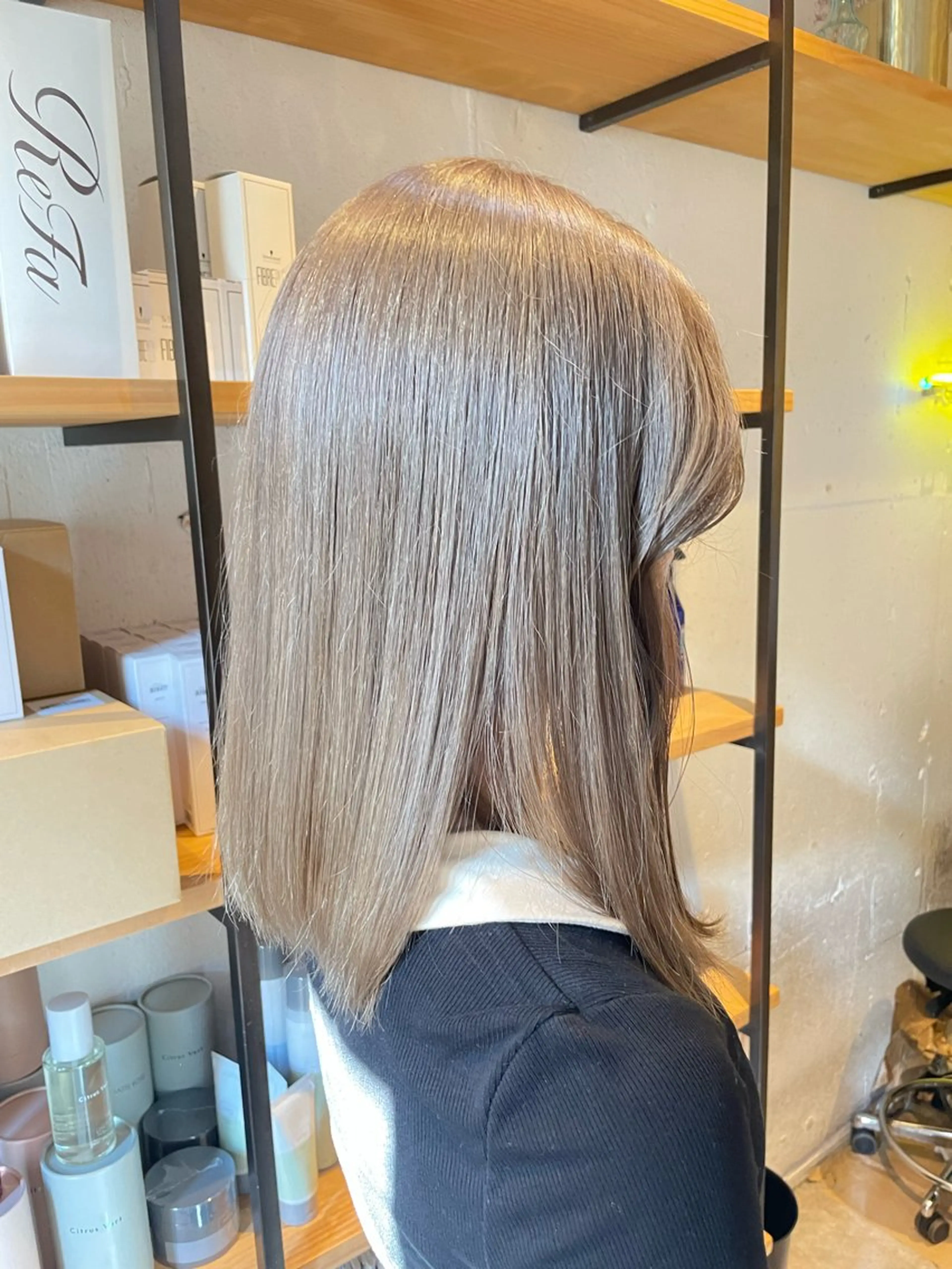 ミディアム カット ヘアカラー EIGHT サイショ ミズキのヘアスタイル