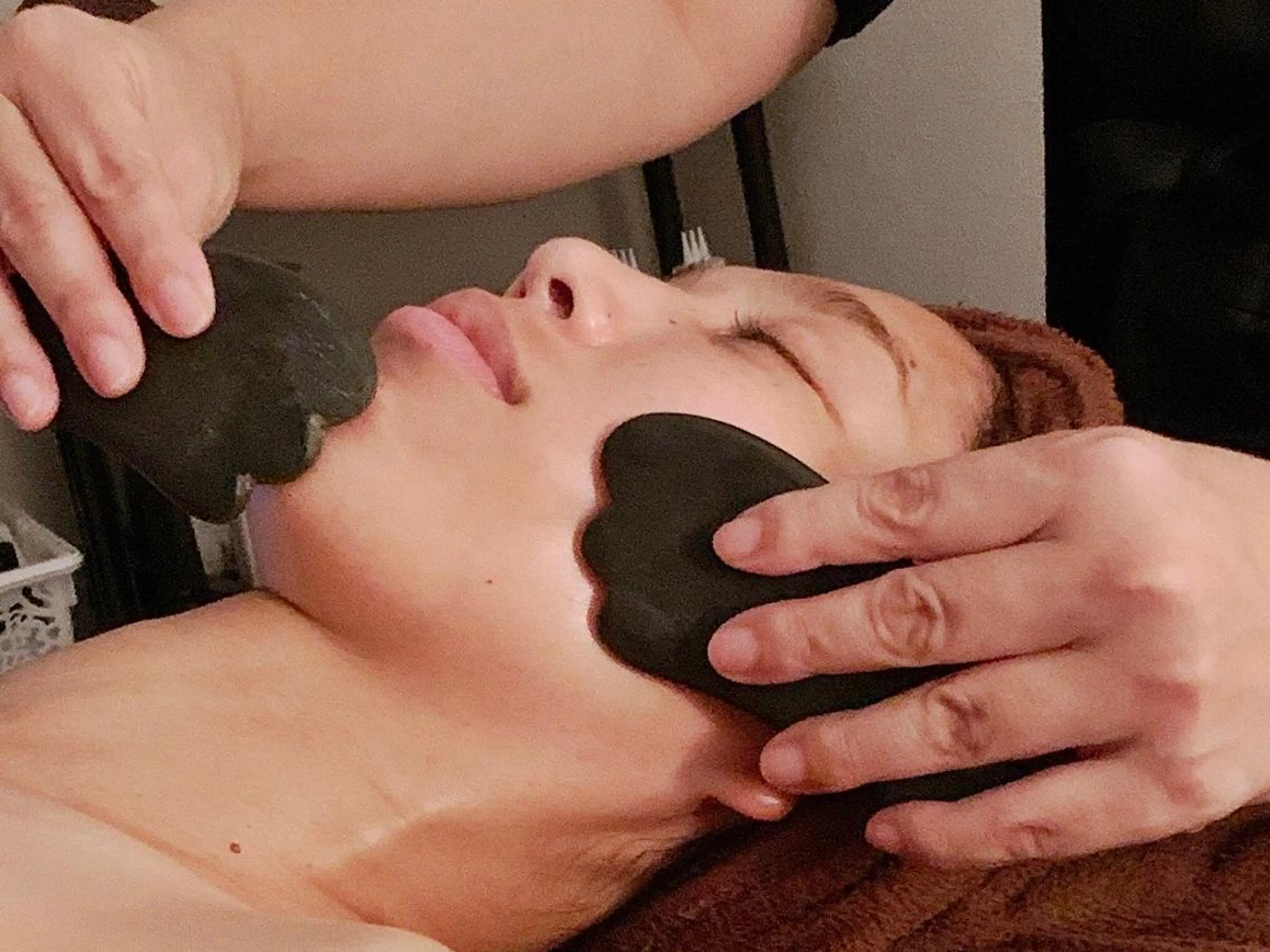 【PourVous】 AYUMIのネイルデザイン