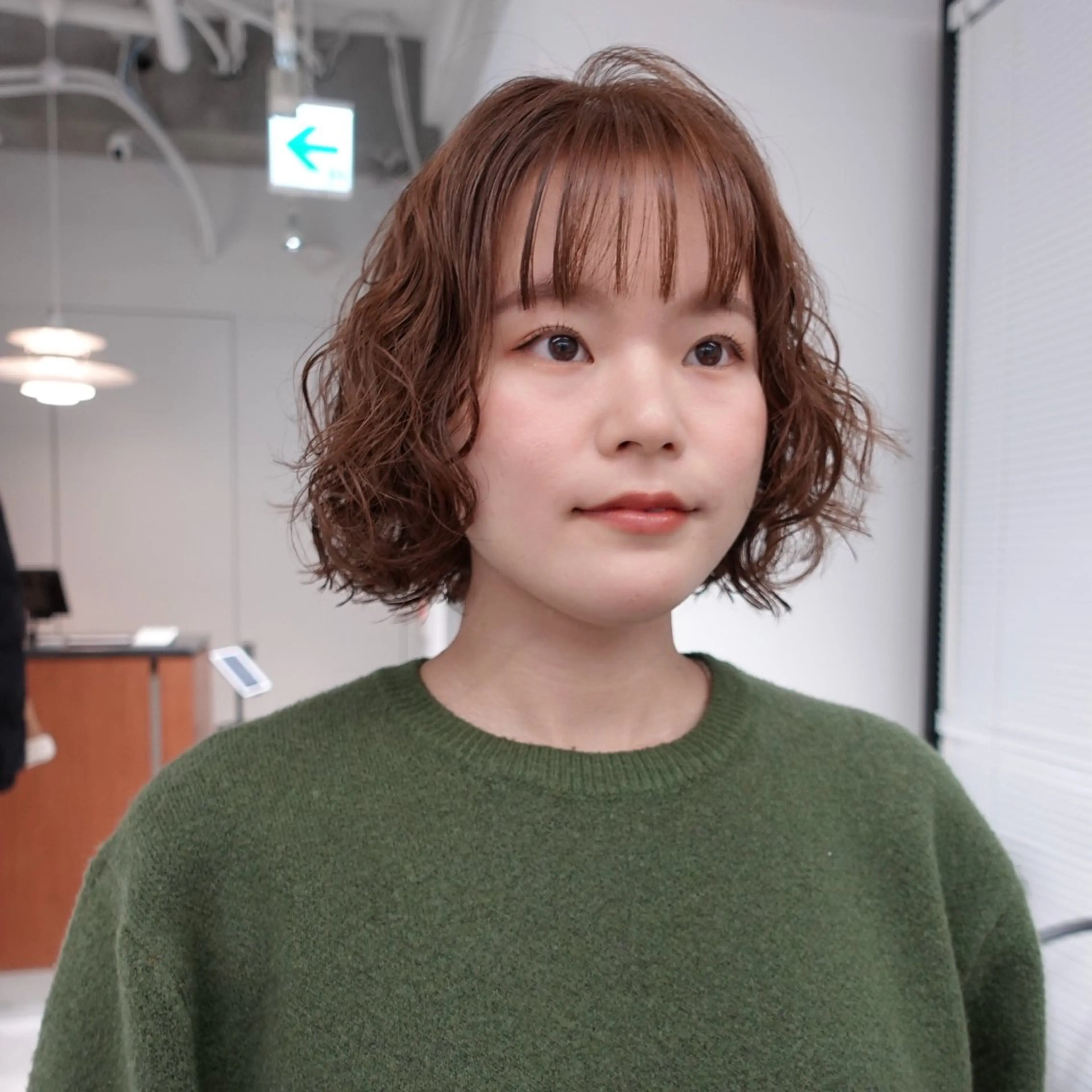 ショート カラー パーマ ヘアアレンジ ブラウンカラー ボブ カット ヘアカラー パーマ 🌐サトウ リョウ🌐のヘアスタイル