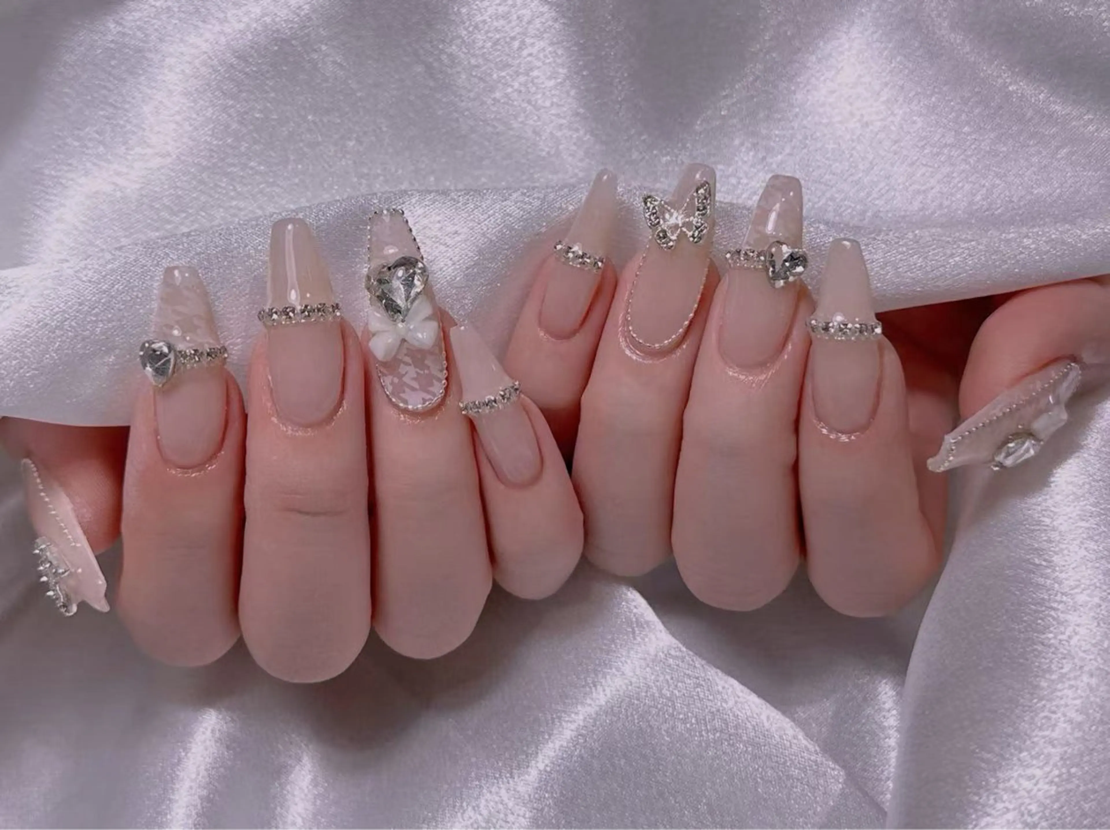 ネイル 長さ出し専門店 RIRIのネイルデザイン