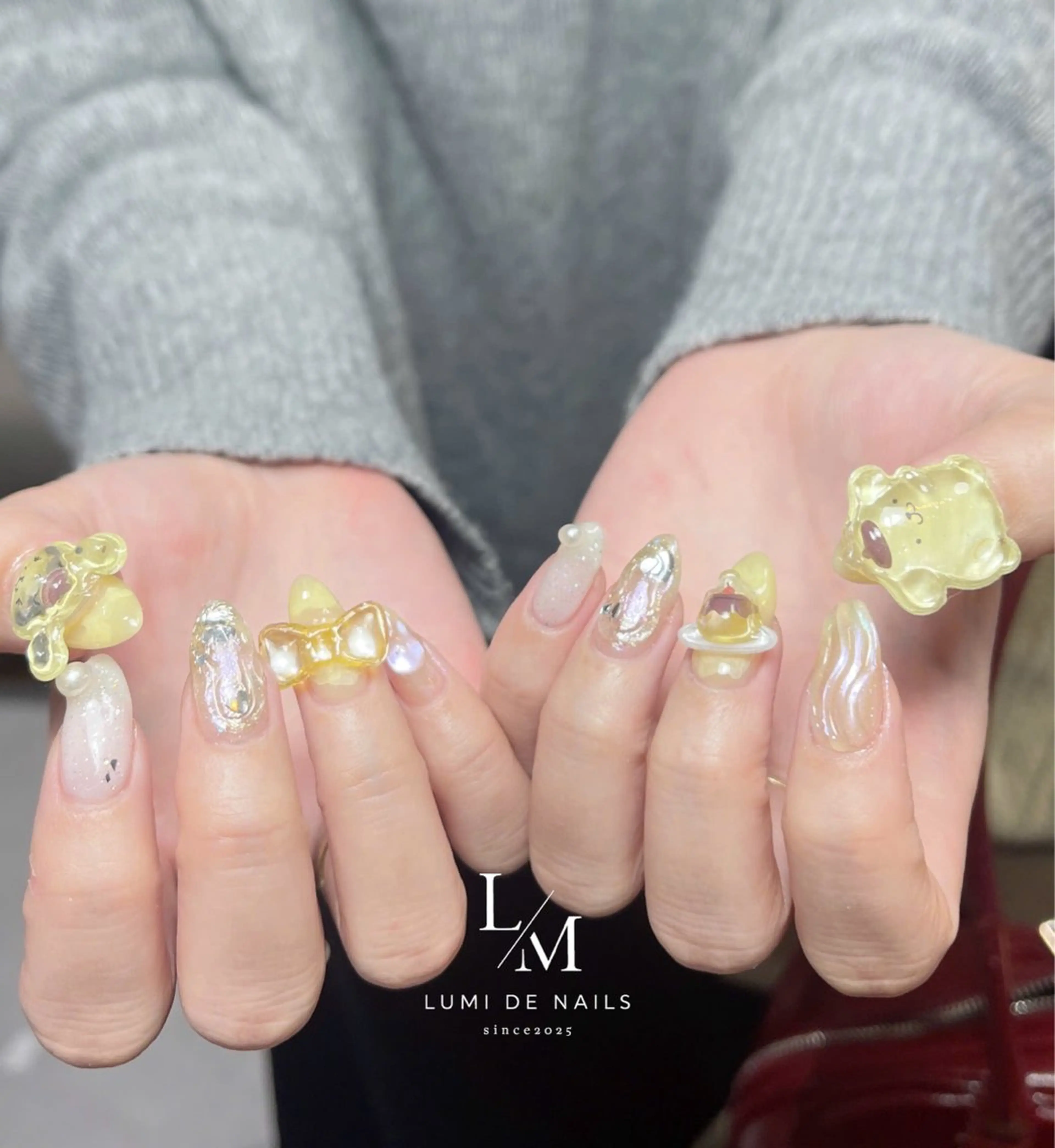 ネイル グラデーション ラメ(グリッター) マグネットネイル ミラーネイル ニュアンスネイル ハンドネイル Lumi de nailsのネイルデザイン