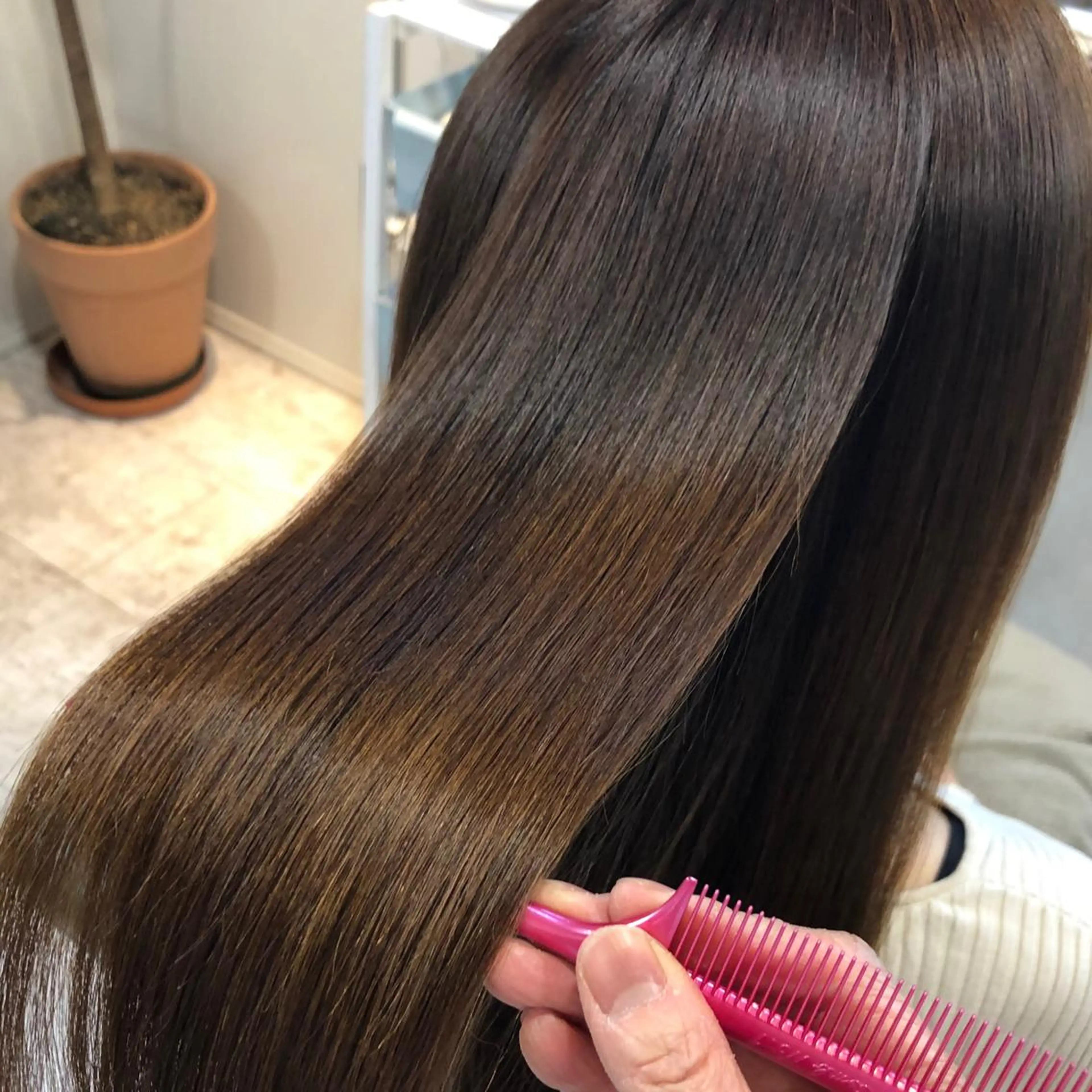 ロング 髪質改善 縮毛矯正 Miwa /レイヤーカットのヘアスタイル