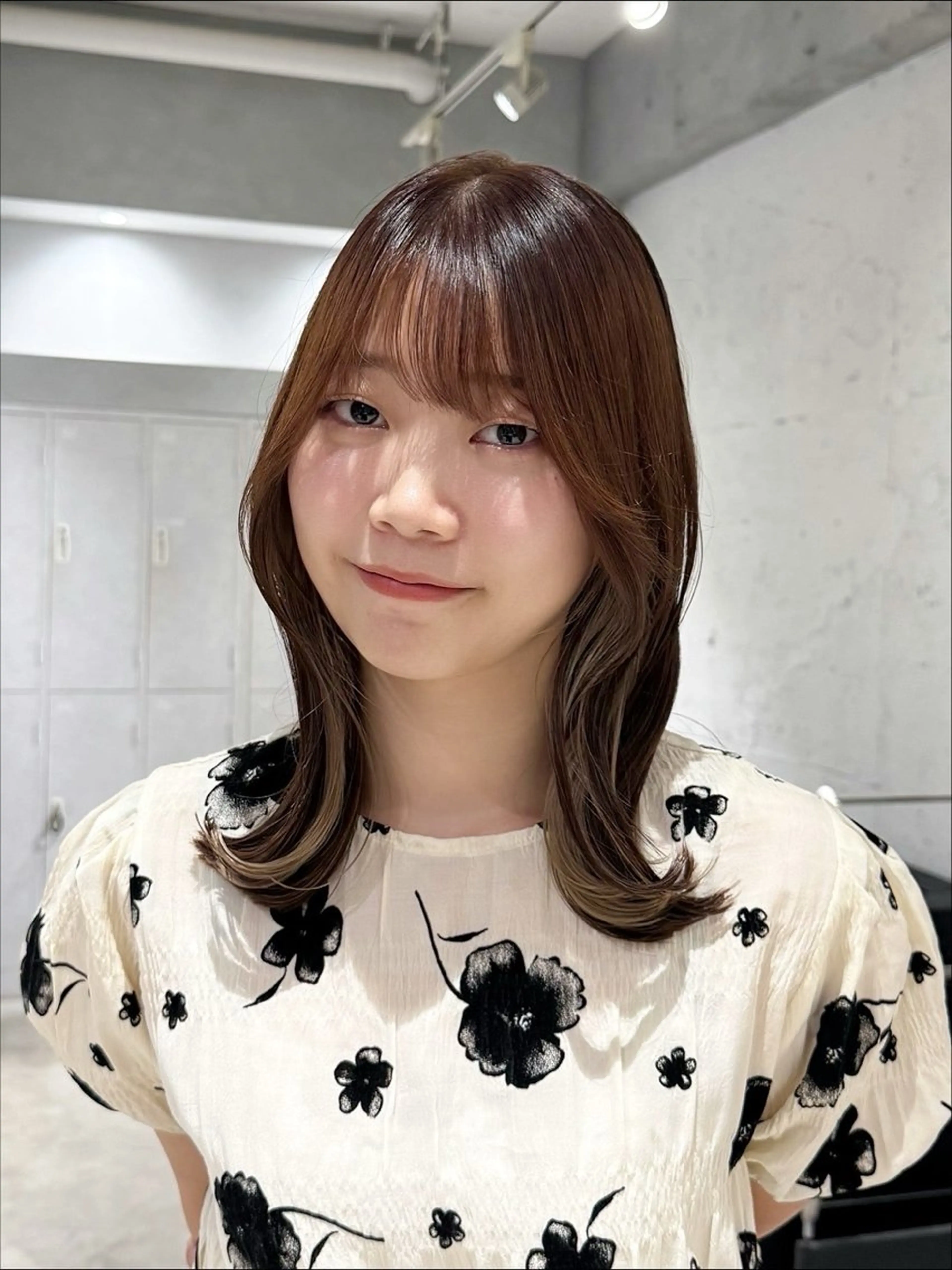 ミディアム レイヤーカット トリートメント あんな🦋レイヤー カット/透明感カラーのヘアスタイル