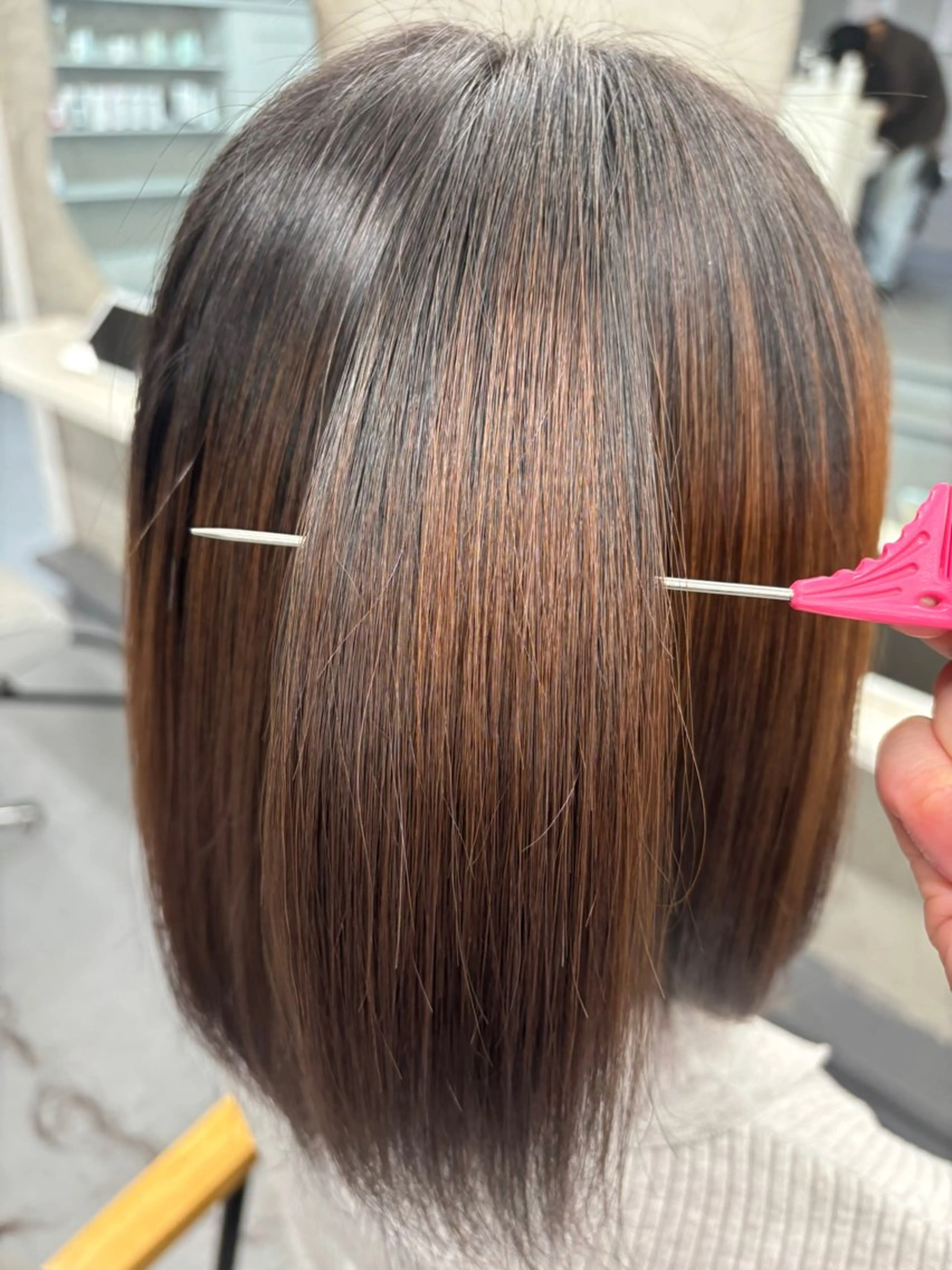 ミディアム カラー 腰越 麻奈のヘアスタイル