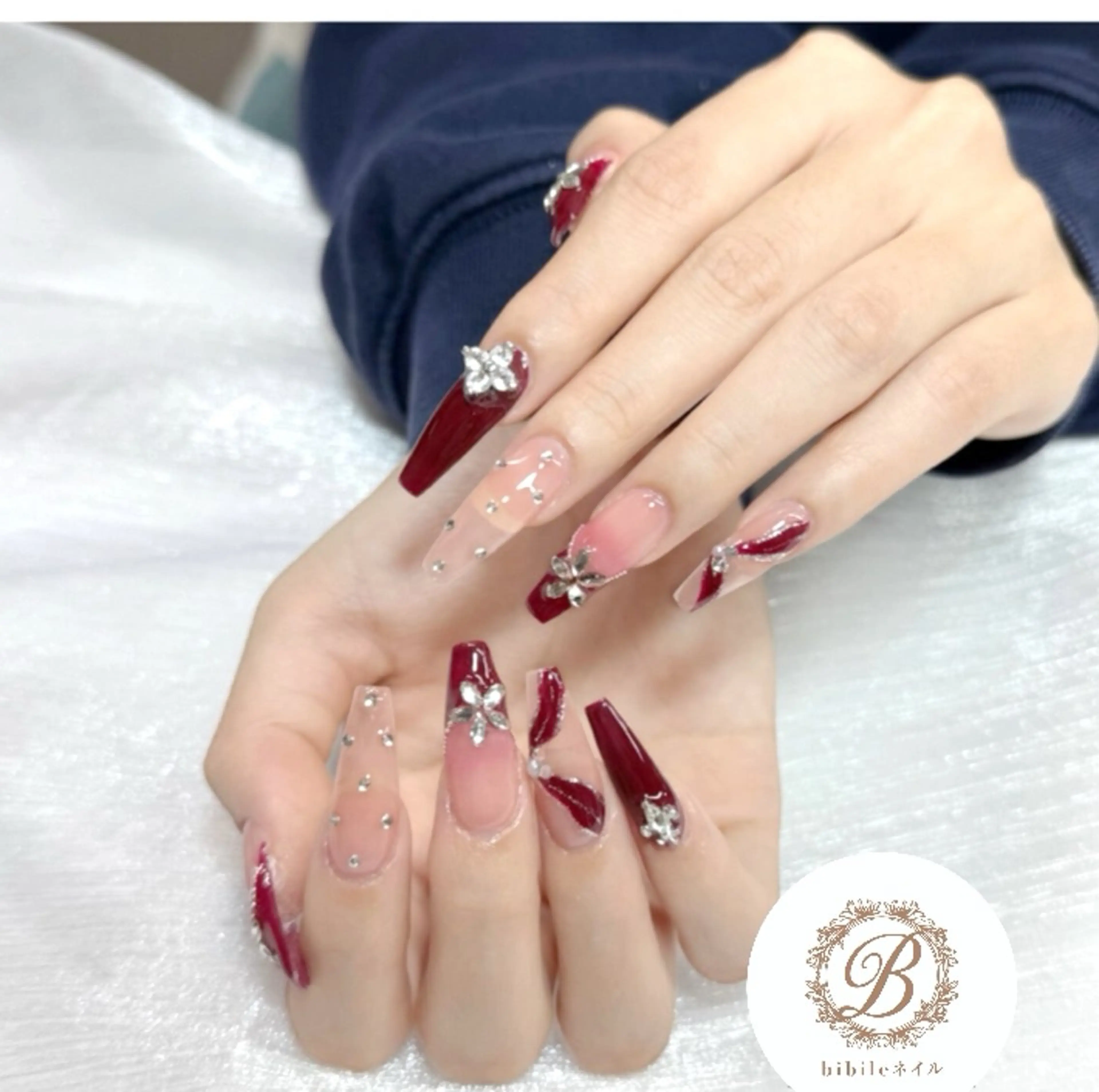 ネイル ハンドネイル 島尻 ユインのネイルデザイン